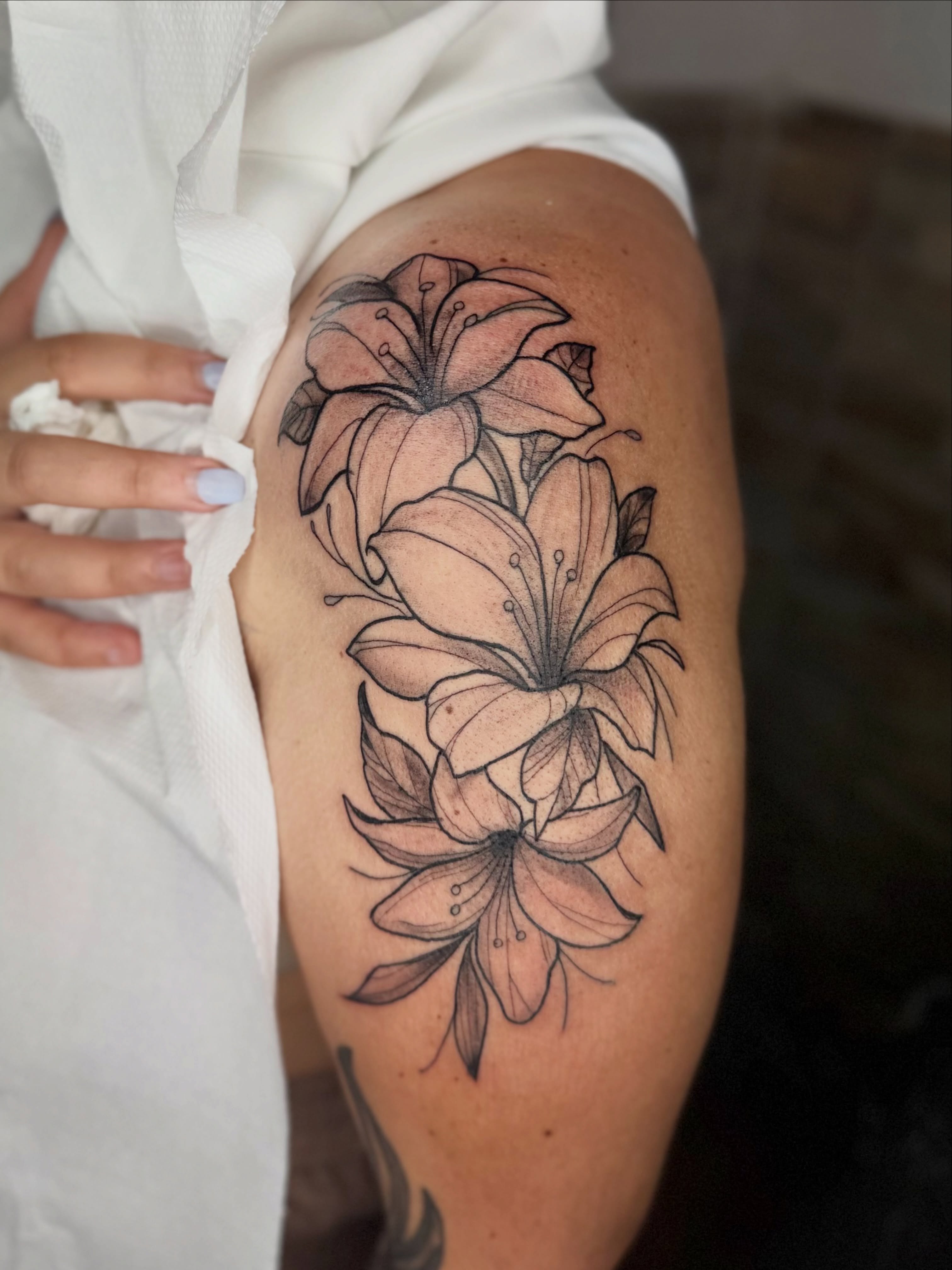 Tattoo by @ferraratattooo — black_and_grey