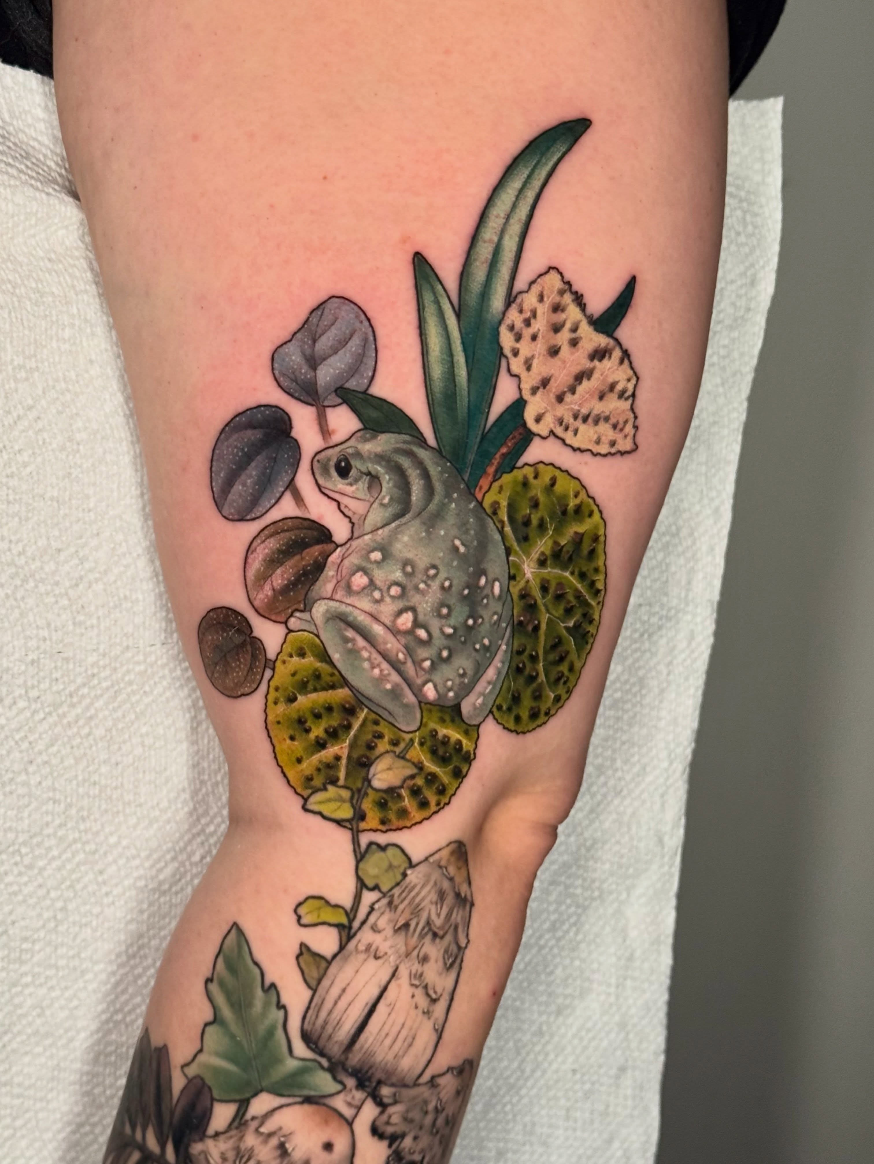 Tattoo by @catherineterlop โ realism