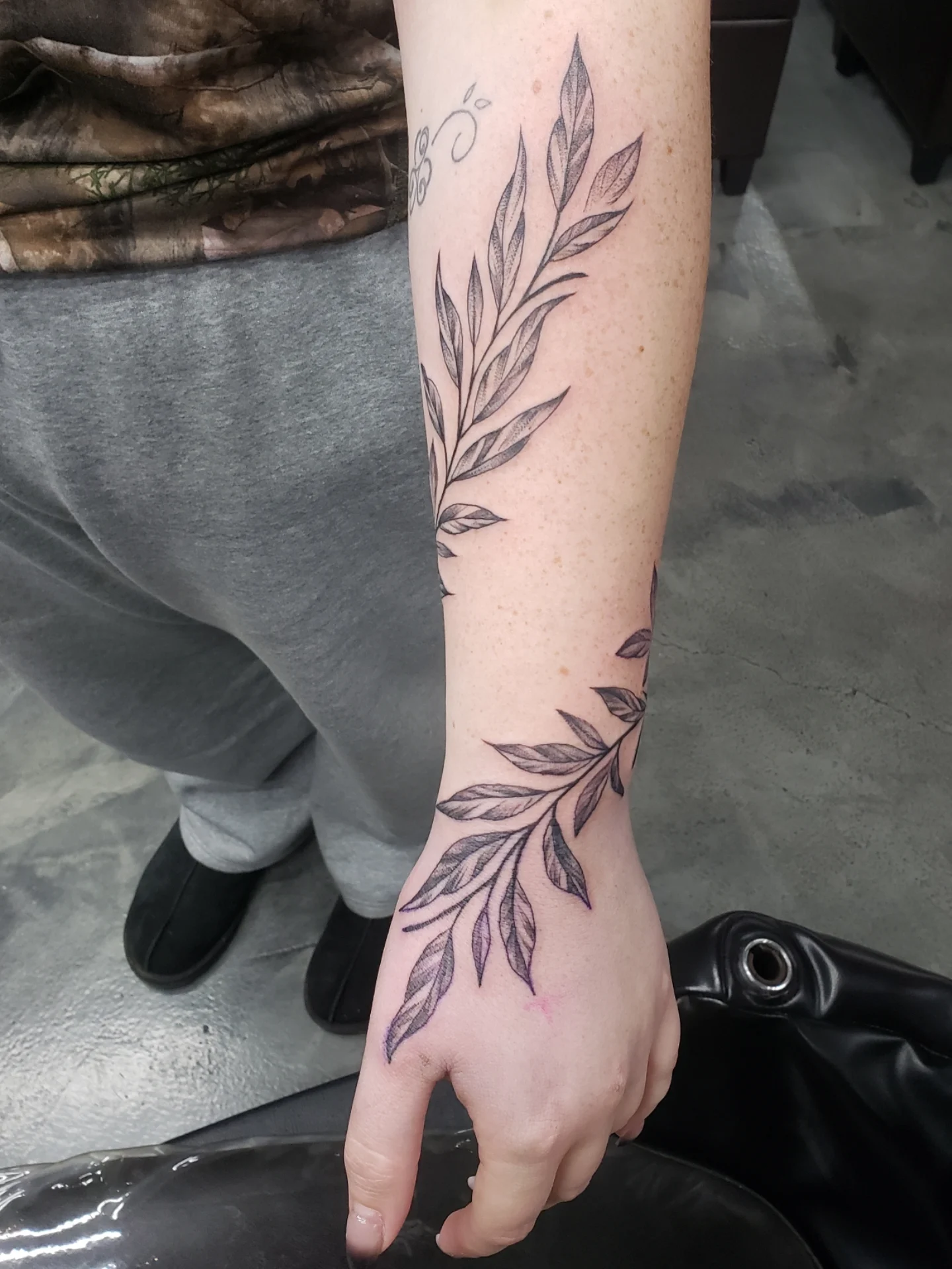 Tattoo by @tnchriswhitney — black_and_grey