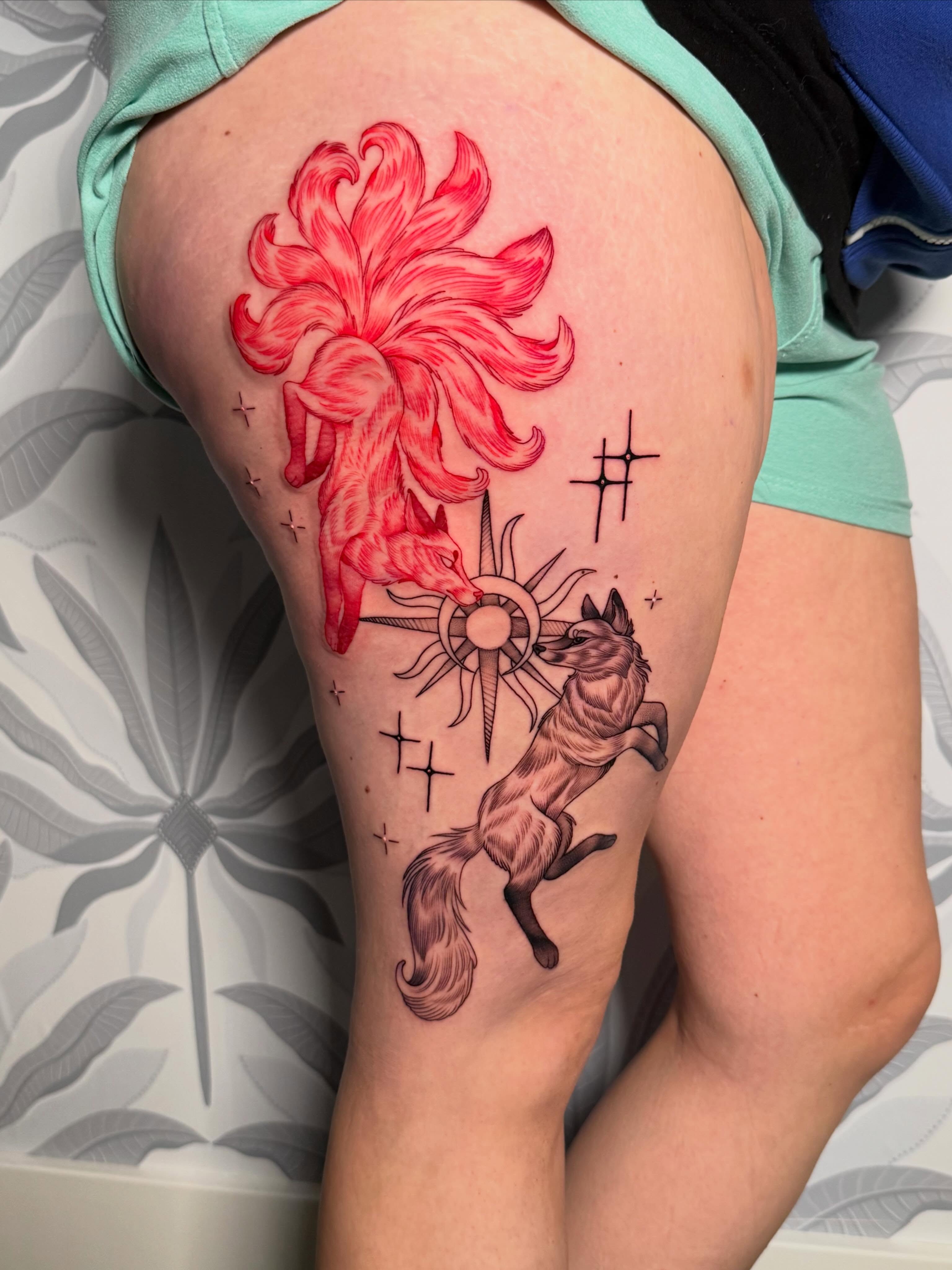 Fox and flower realism tattoo on the thigh by Connie Fiorino - Tattoo Artist