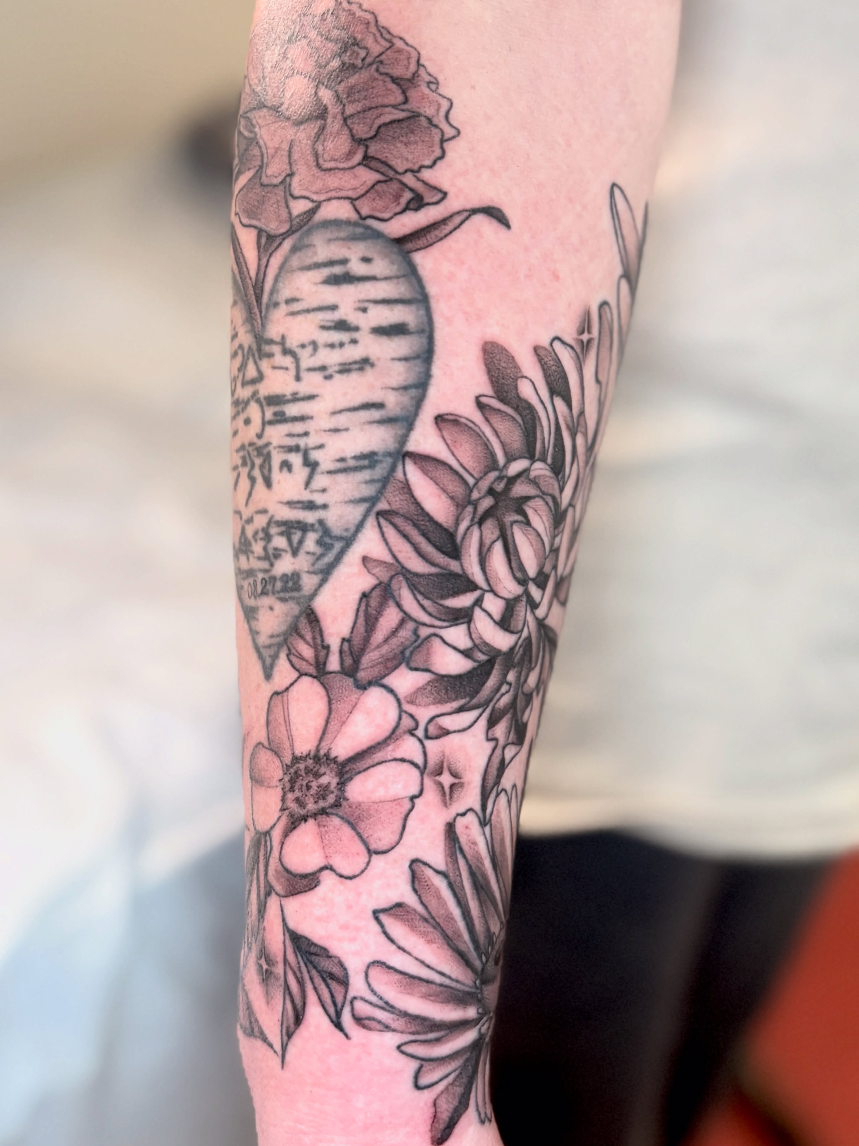 Tattoo by @draventoewstattoo — black_and_grey