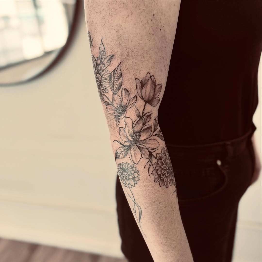 Tattoo by @jabbeytattoo — black_and_grey
