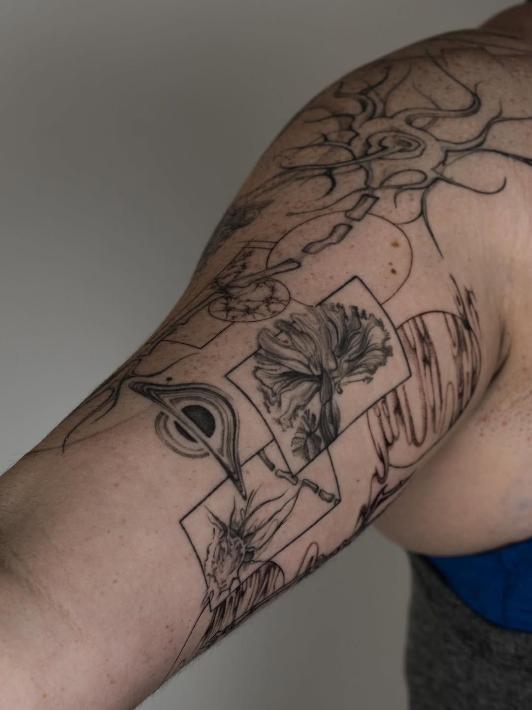 Tattoo by @ternotattoo — black_and_grey, realism