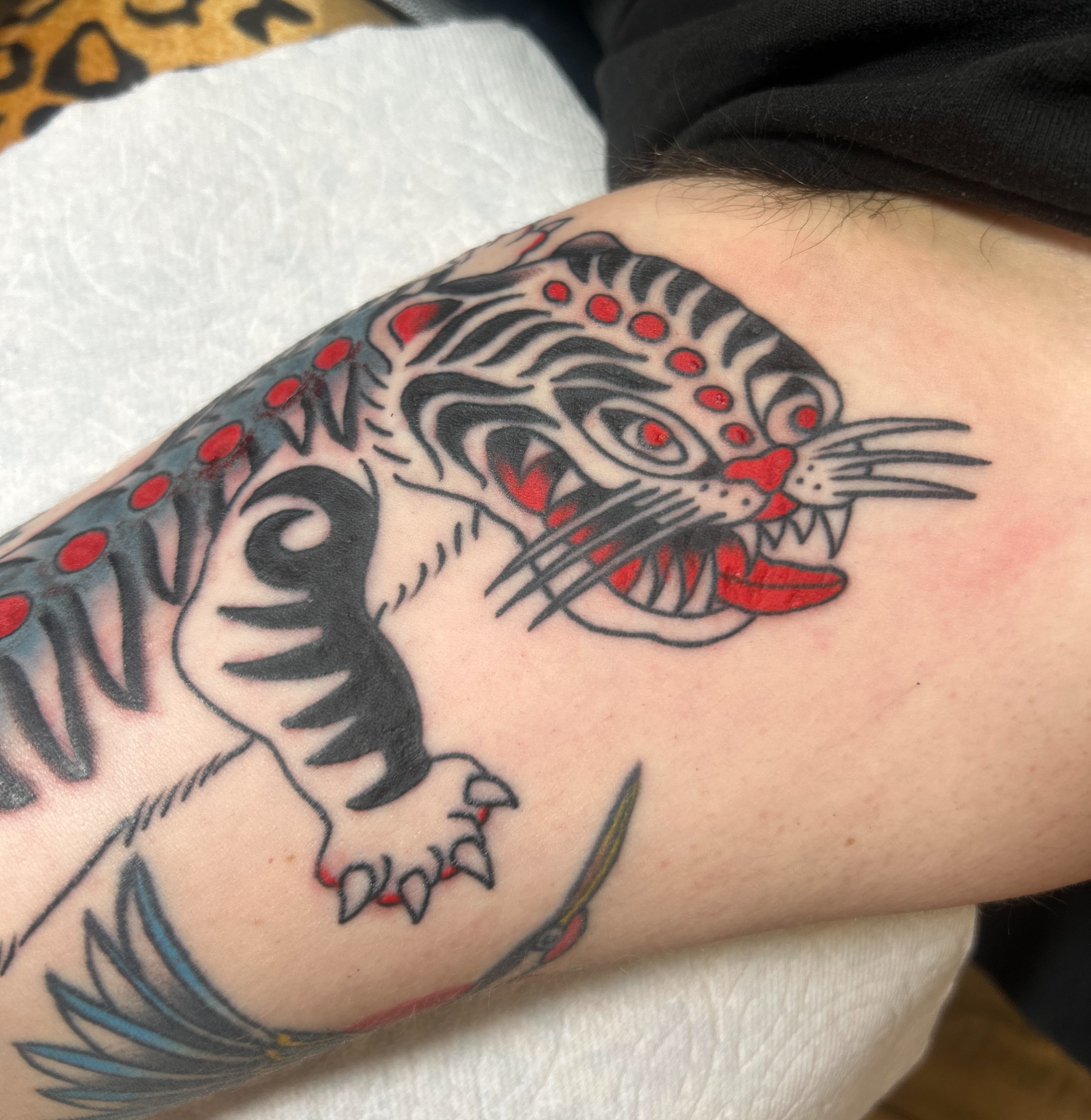 Tattoo by @viviantattoos — american_traditional