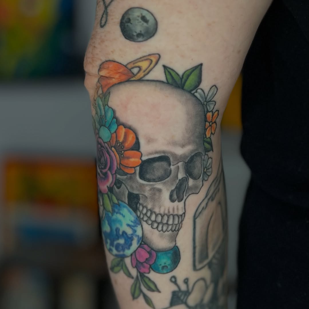 Tattoo by @justin_makesyoubleed — realism, new_school