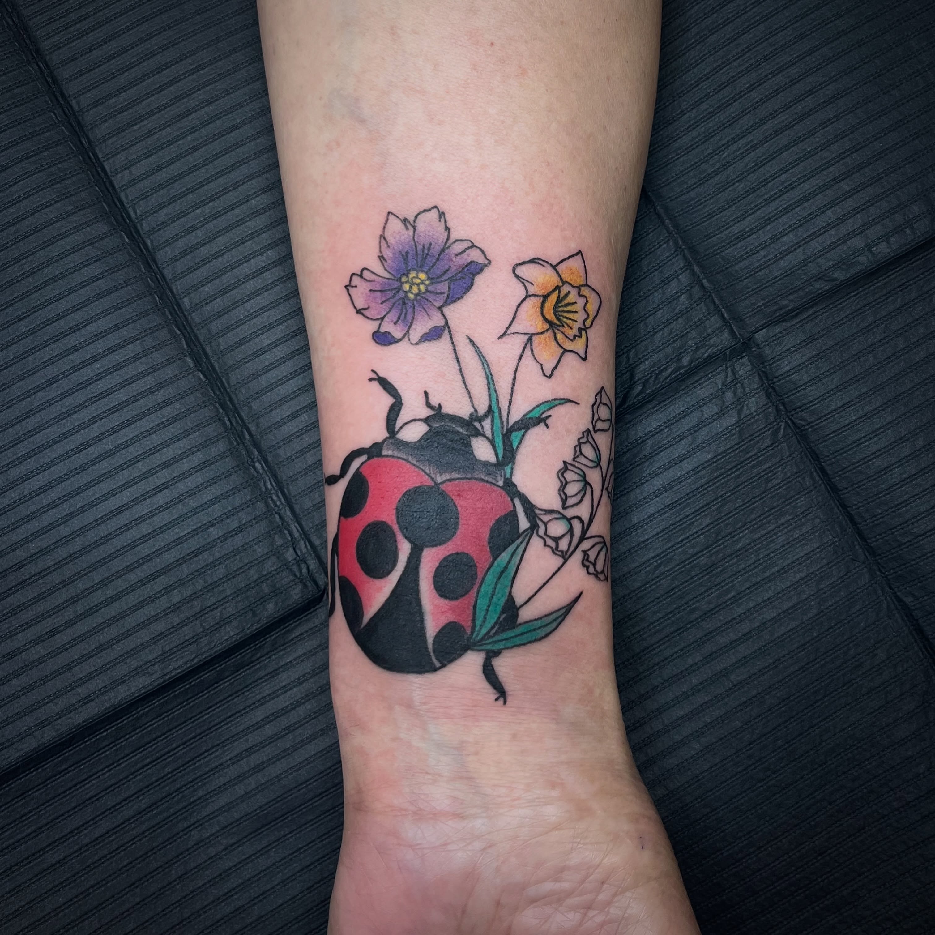 Tattoo by @sailor_riot — dotwork, realism