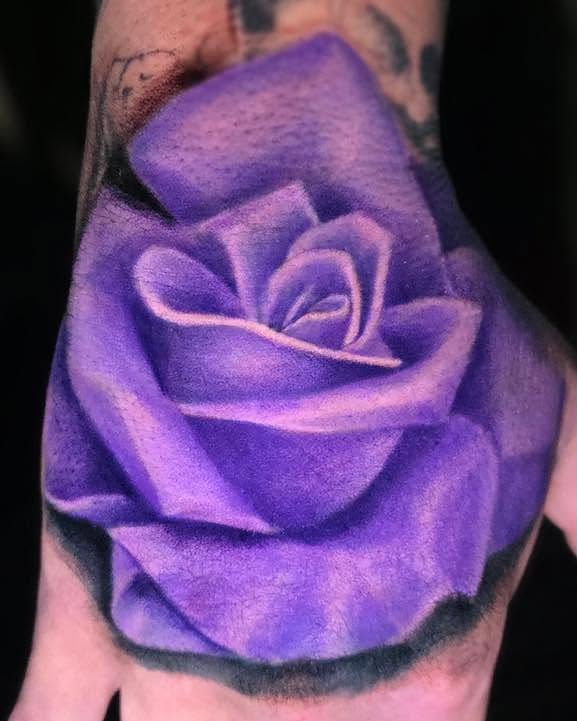 Tattoo by @tanktat2z — realism