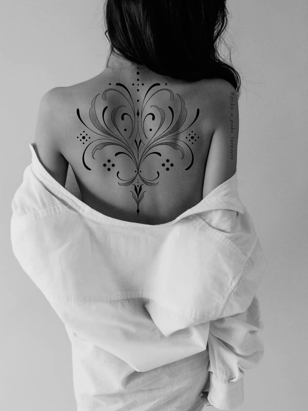 Ornamental back piece tattoo on the back by @ethereal.ornamentalism
