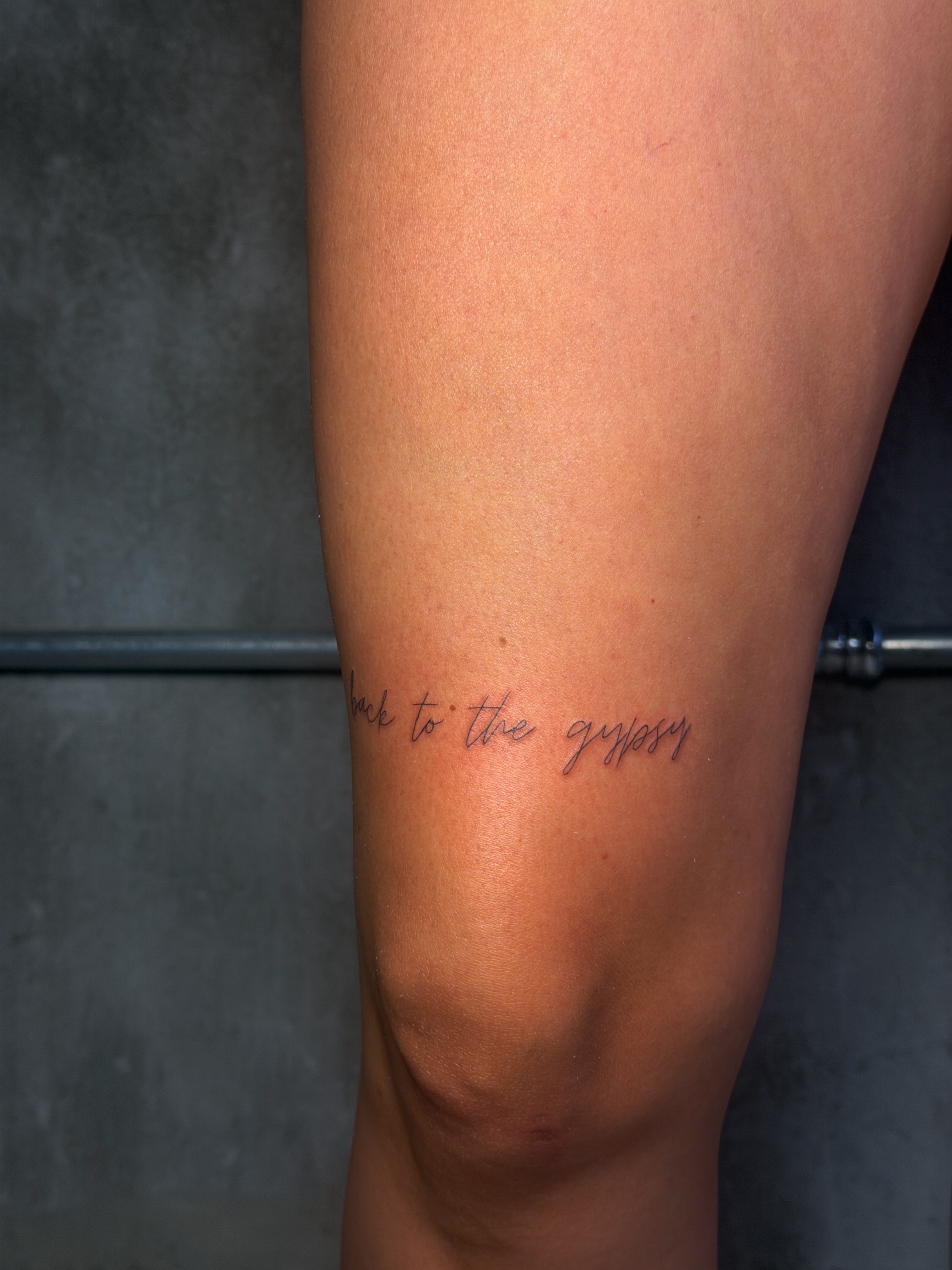 Back to the gypsy lettering script tattoo on the calf by 𝙸𝚗𝚔𝚊𝚗𝚍𝚕𝚒𝚕𝚢𝚜 🤎💉🐻🌸