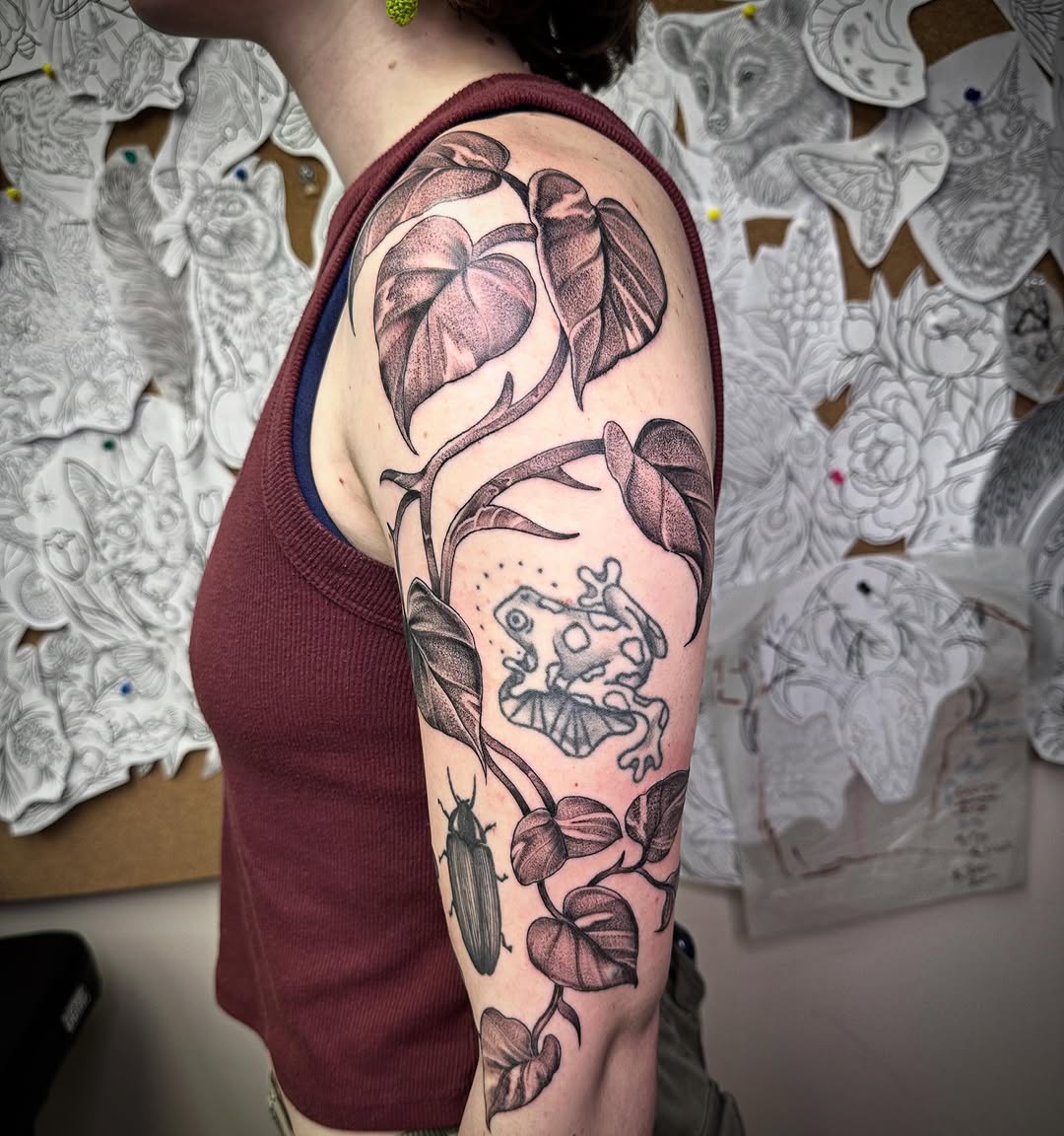 Tattoo by @hcierritattoosdanvers โ black_and_grey, dotwork