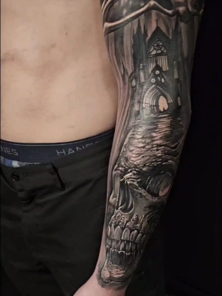 Tattoo by @lmt_customink — realism, dark_realism