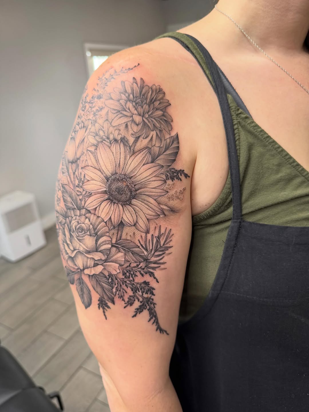 Tattoo by @red_palm_tattoo — black_and_grey, realism