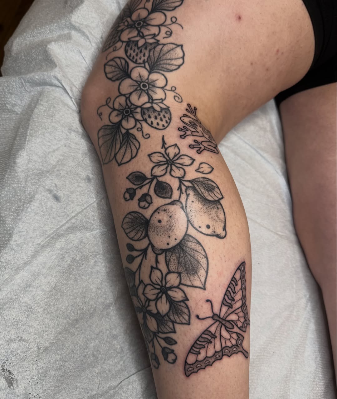 Tattoo by @beltanebeetattoo — dotwork, black_and_grey