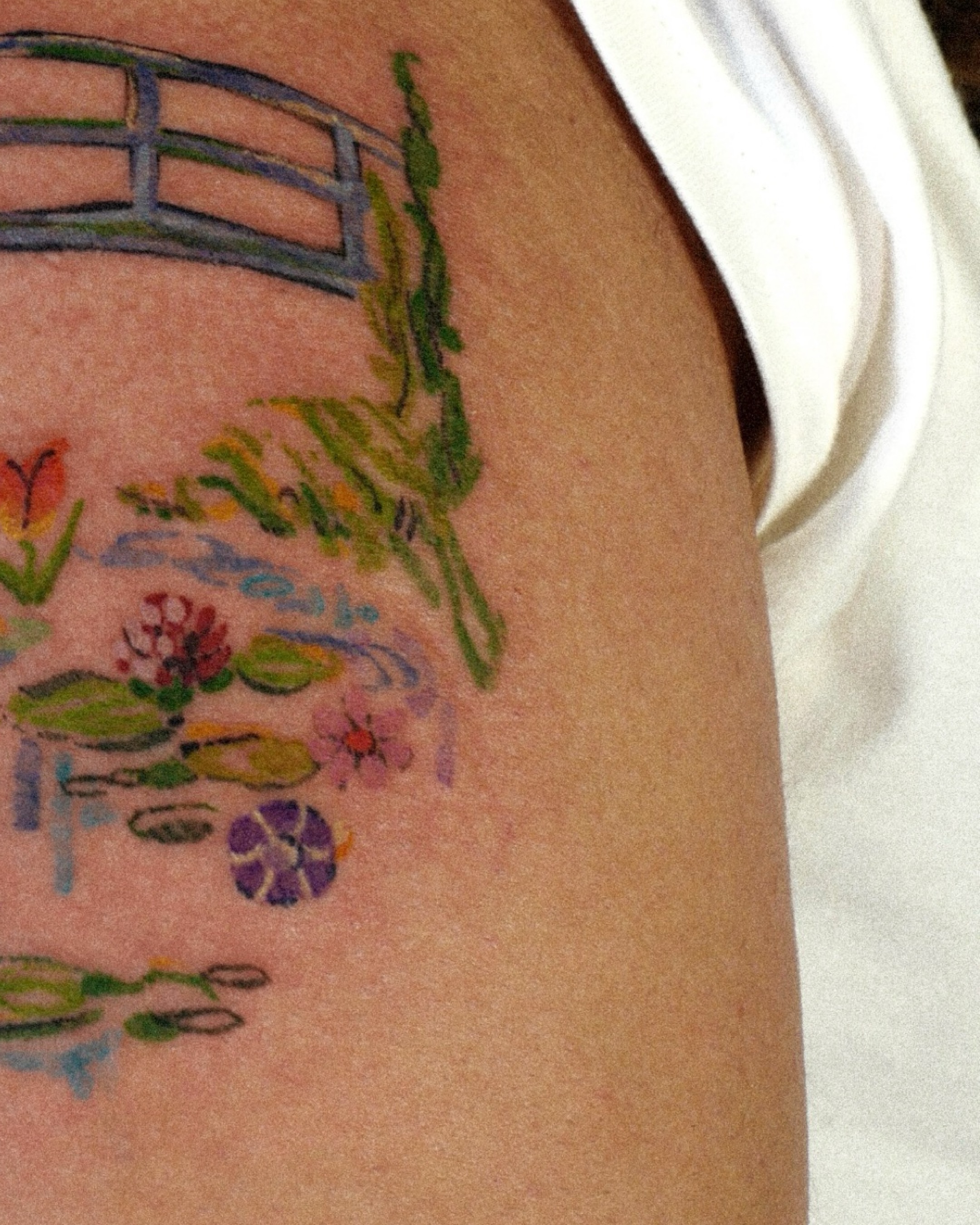 Pond scene new school tattoo on the thigh by dahye lee