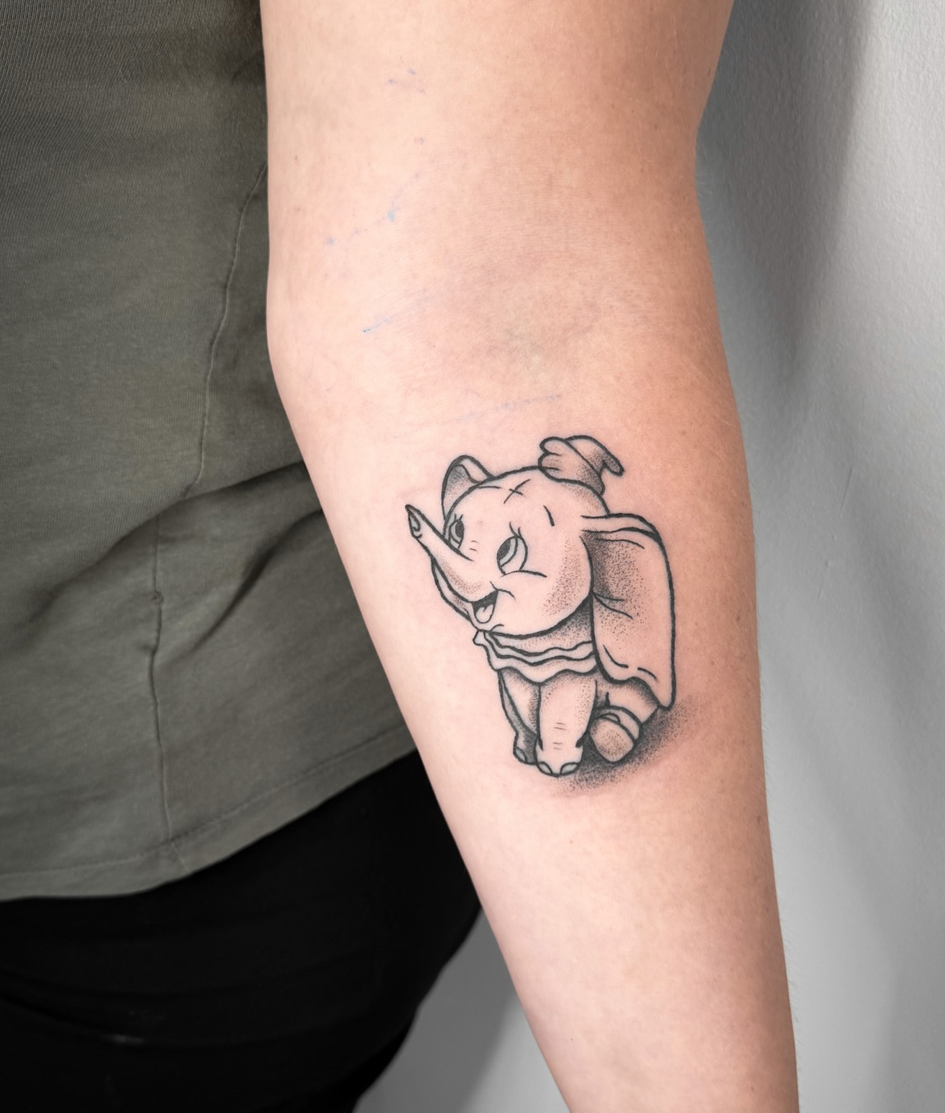 Tattoo by @ombre_mystic — dotwork