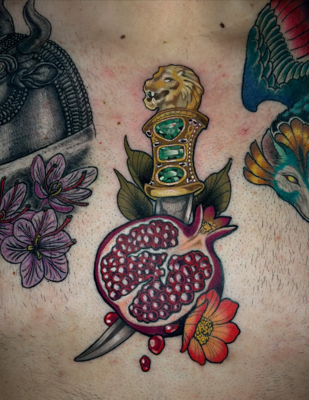 Tattoo by @hongo.azul.tattoos — neo_traditional, realism
