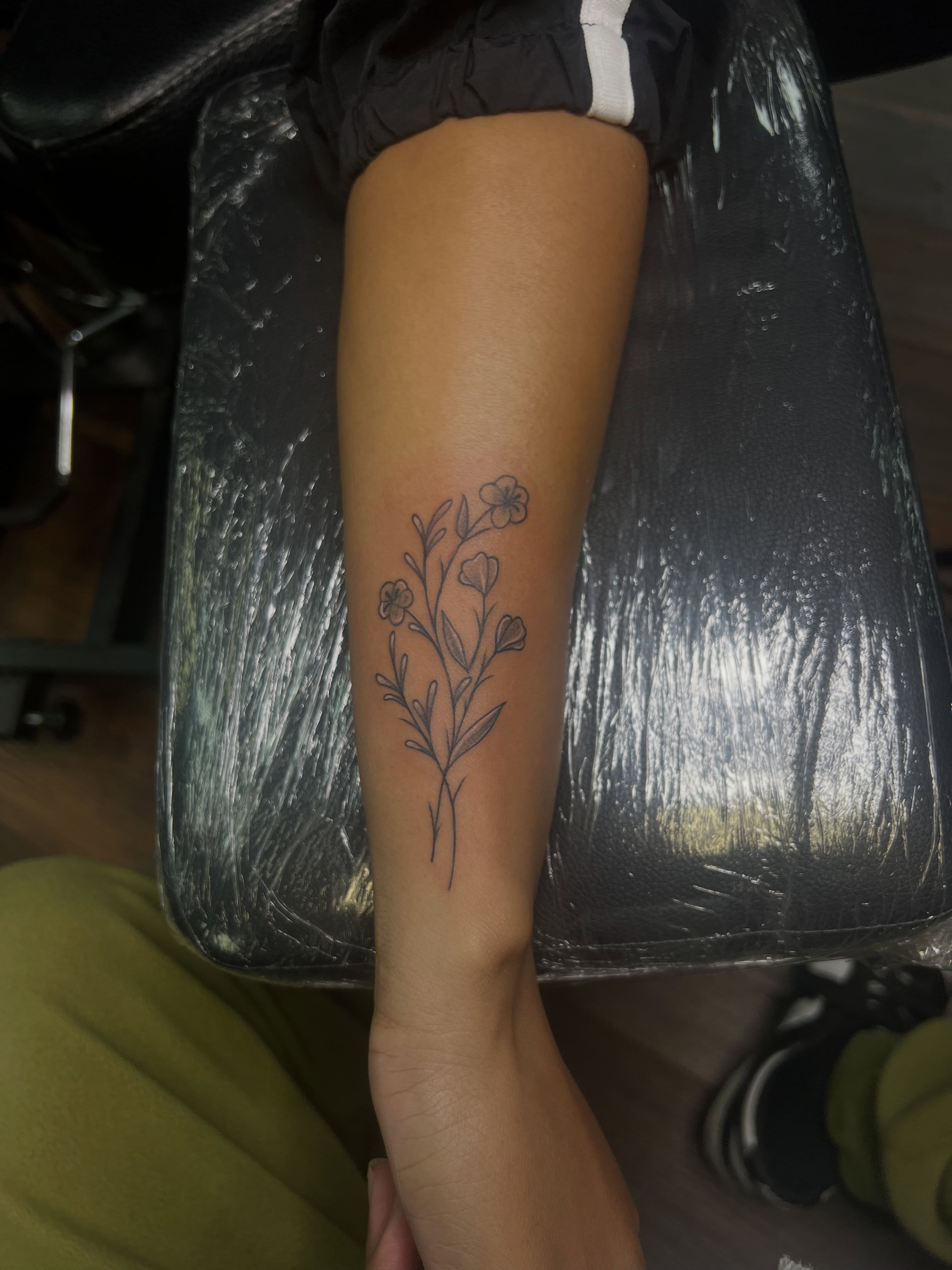 Tattoo by @tat2mushu — fine_line
