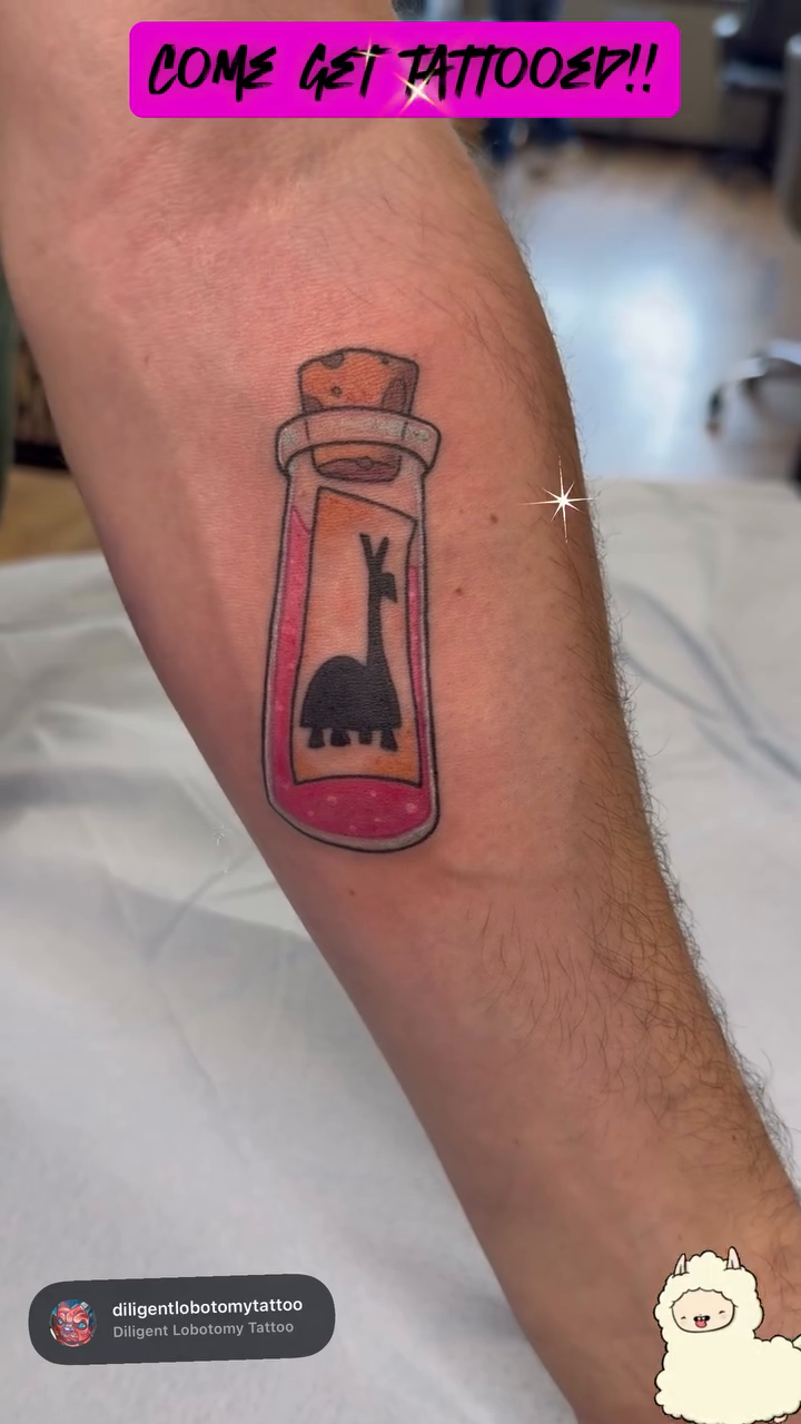 Tattoo by @unluckymoon โ new_school