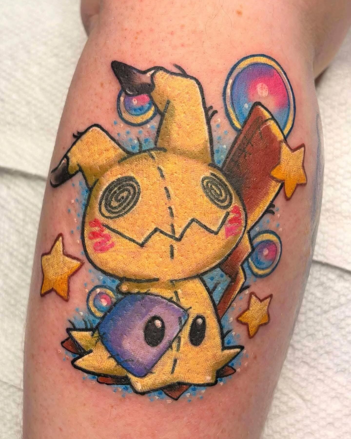 Tattoo by @ichigosworldtattoos — dotwork, new_school