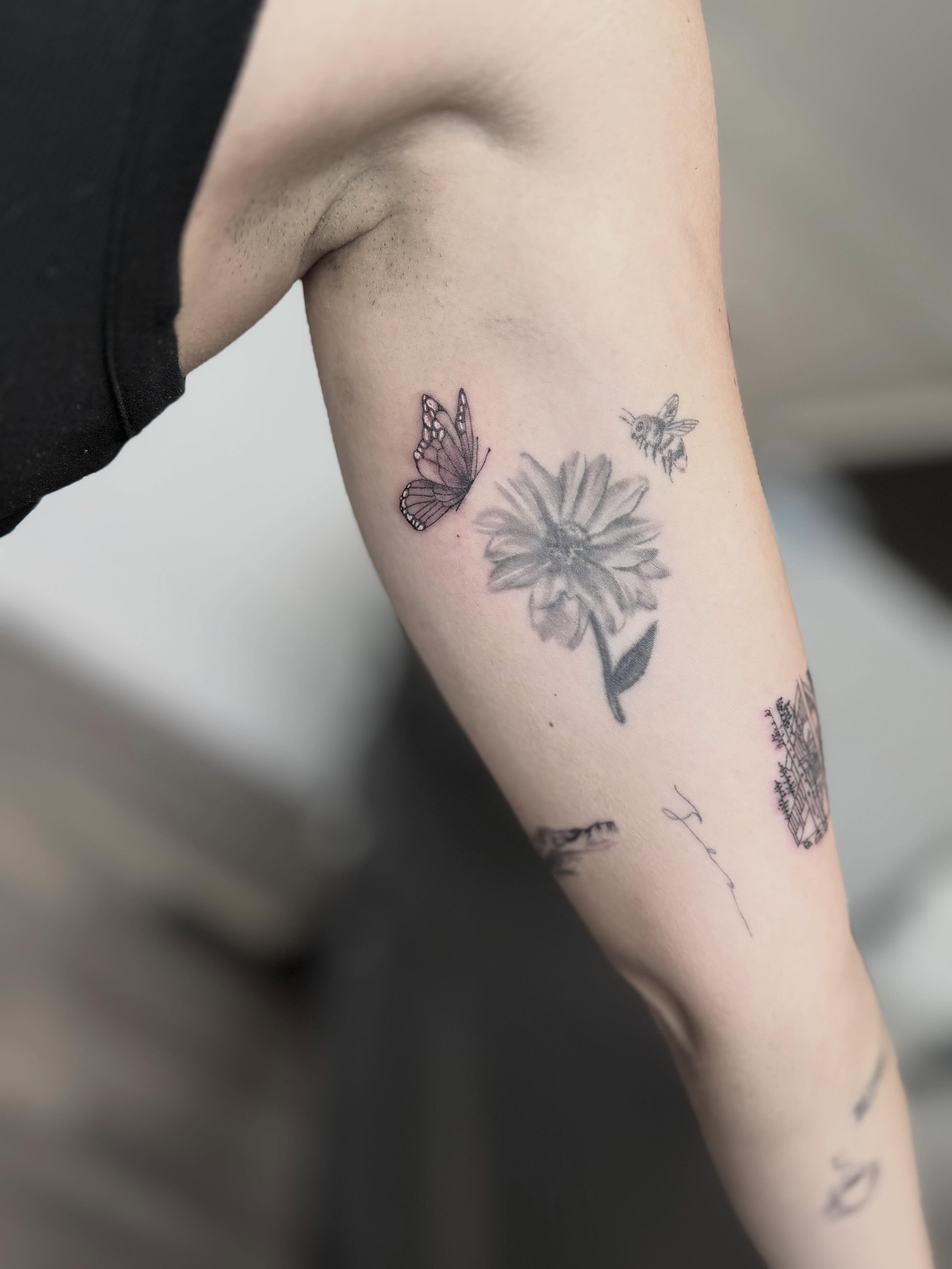 Tattoo by @jabbeytattoo — black_and_grey, realism