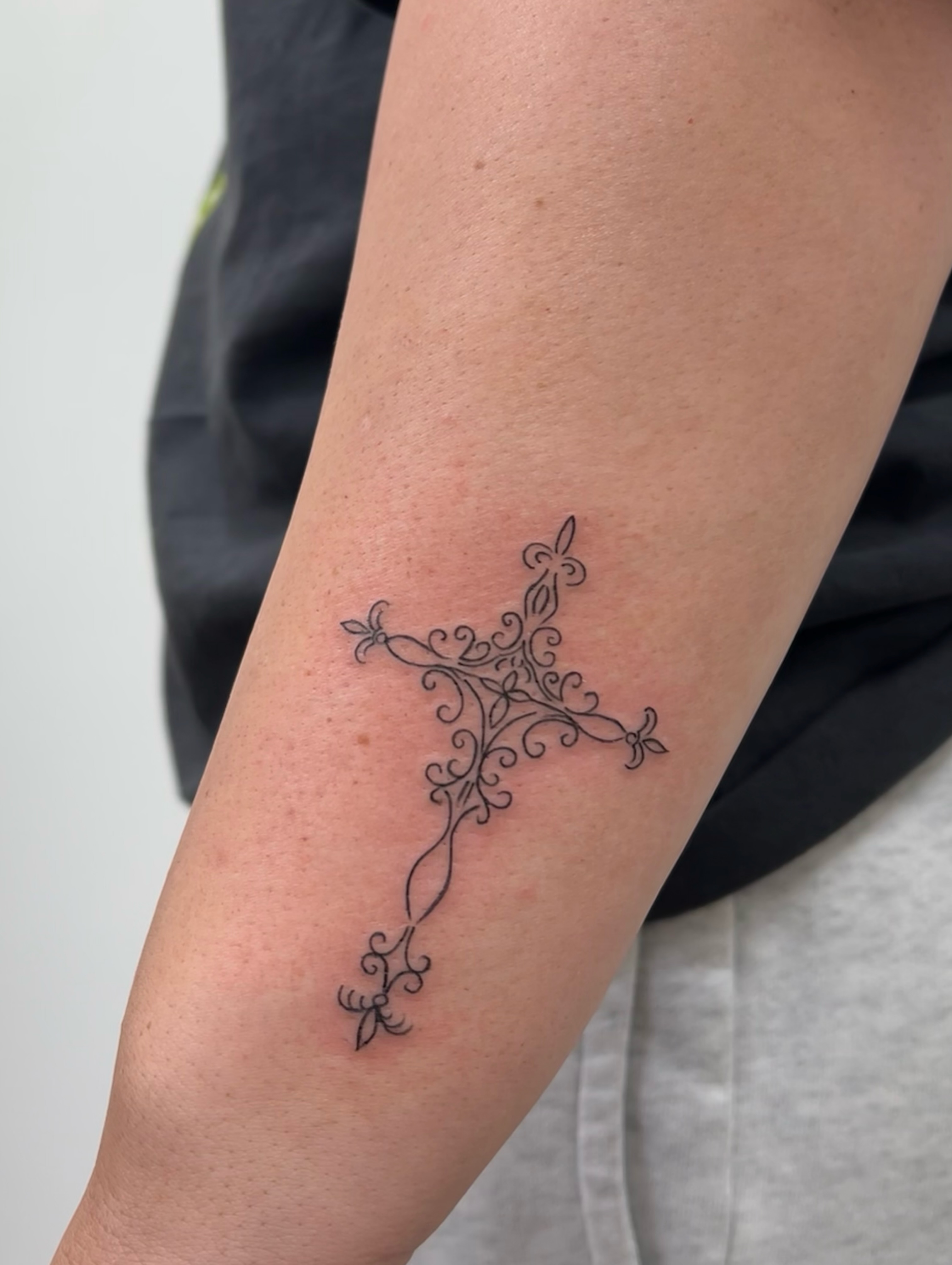 Cross fine line tattoo on the forearm by Vanessa ♡ UTAH FINE LINE TATTOO + LIP BLUSH
