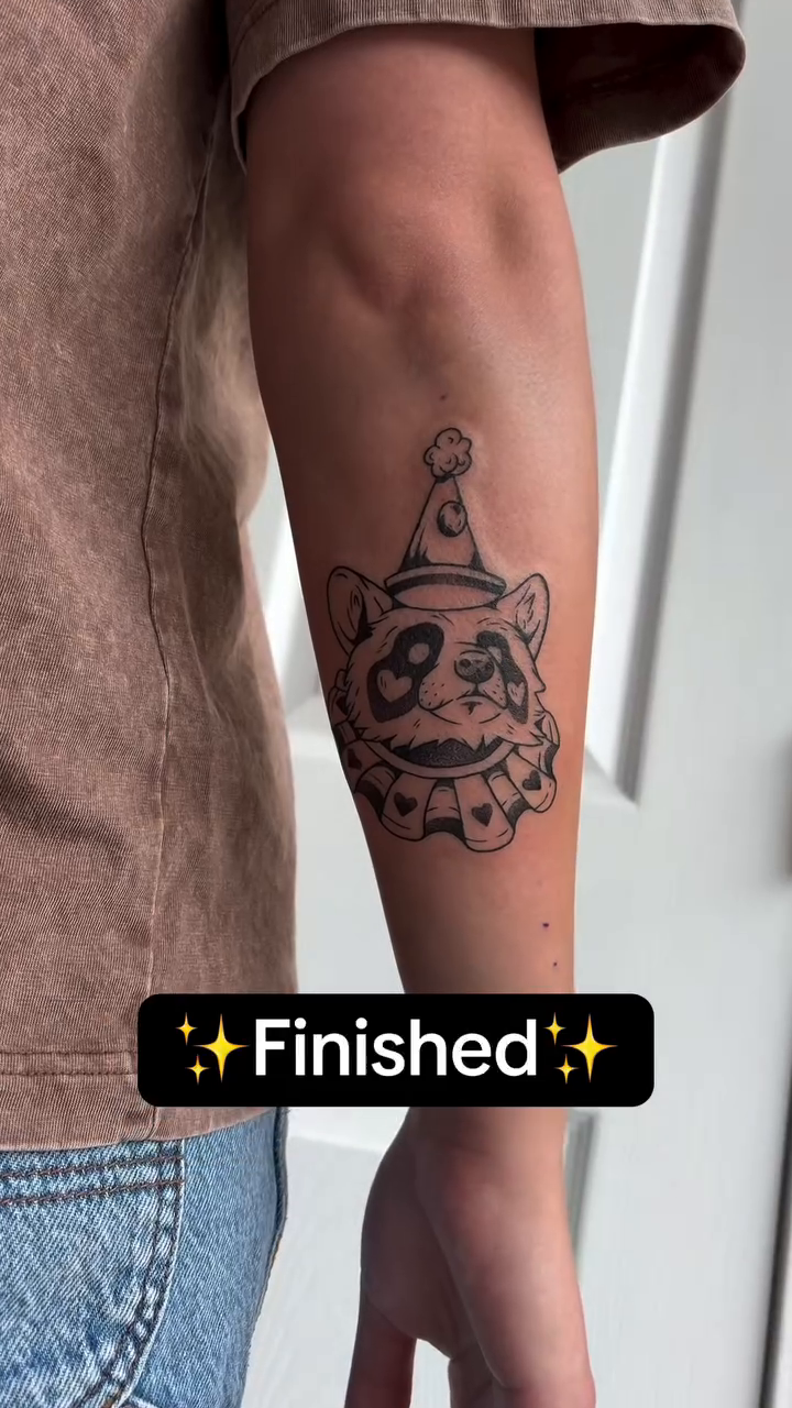 Tattoo by @saber_tooth_tattoo — blackwork