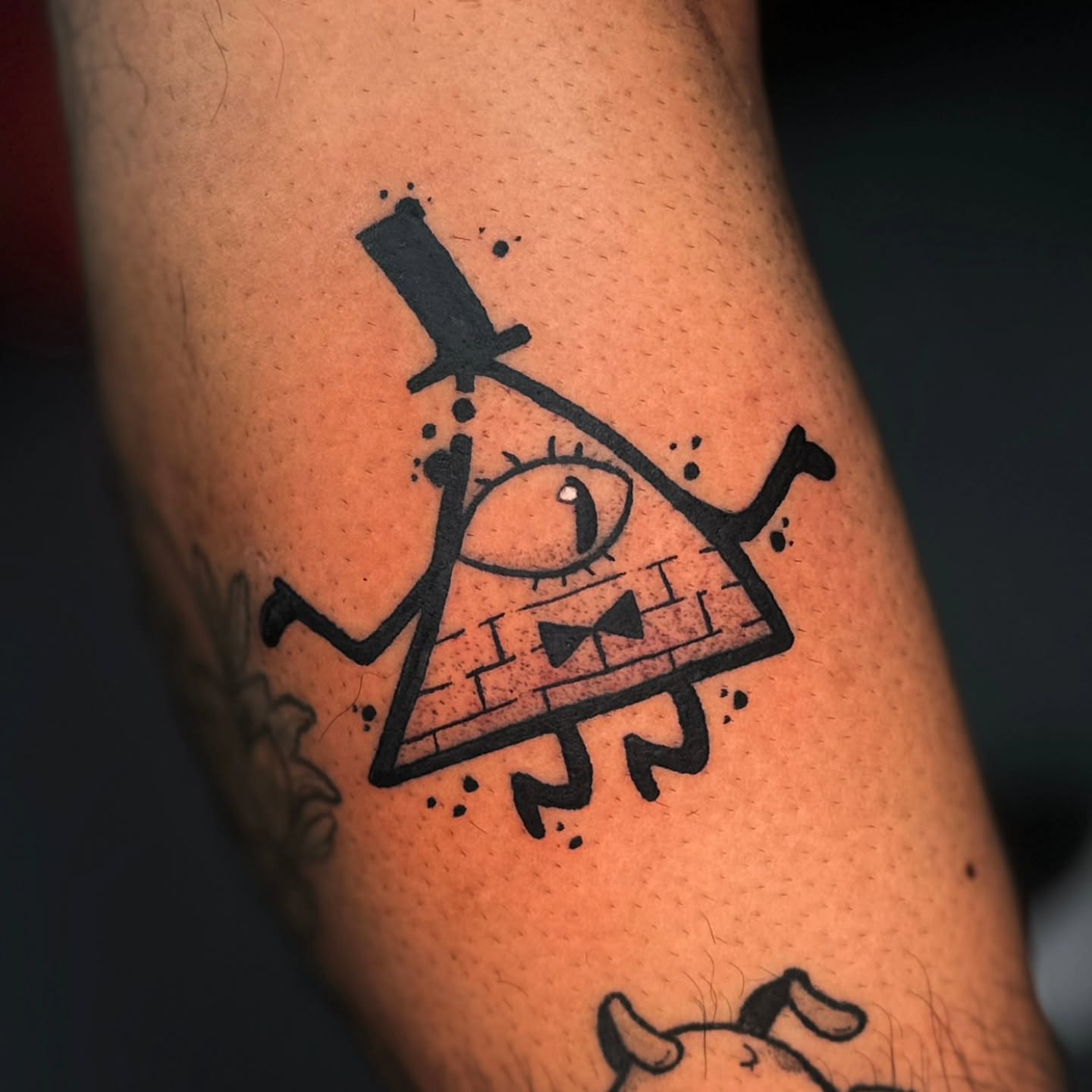 Tattoo by @benicetattoos — dotwork, geometric