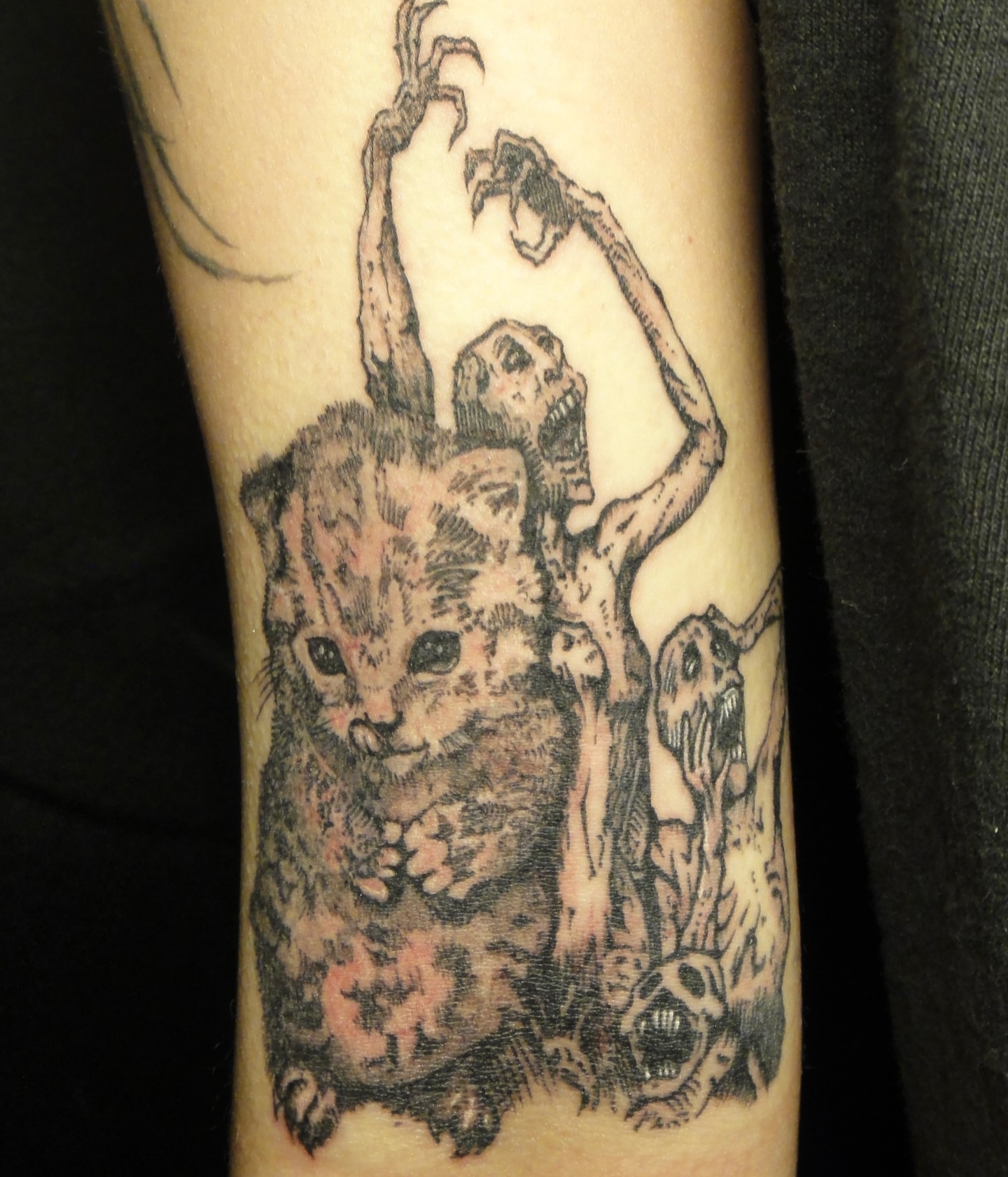 Tattoo by @dr34msc4pes — black_and_grey, dark_realism