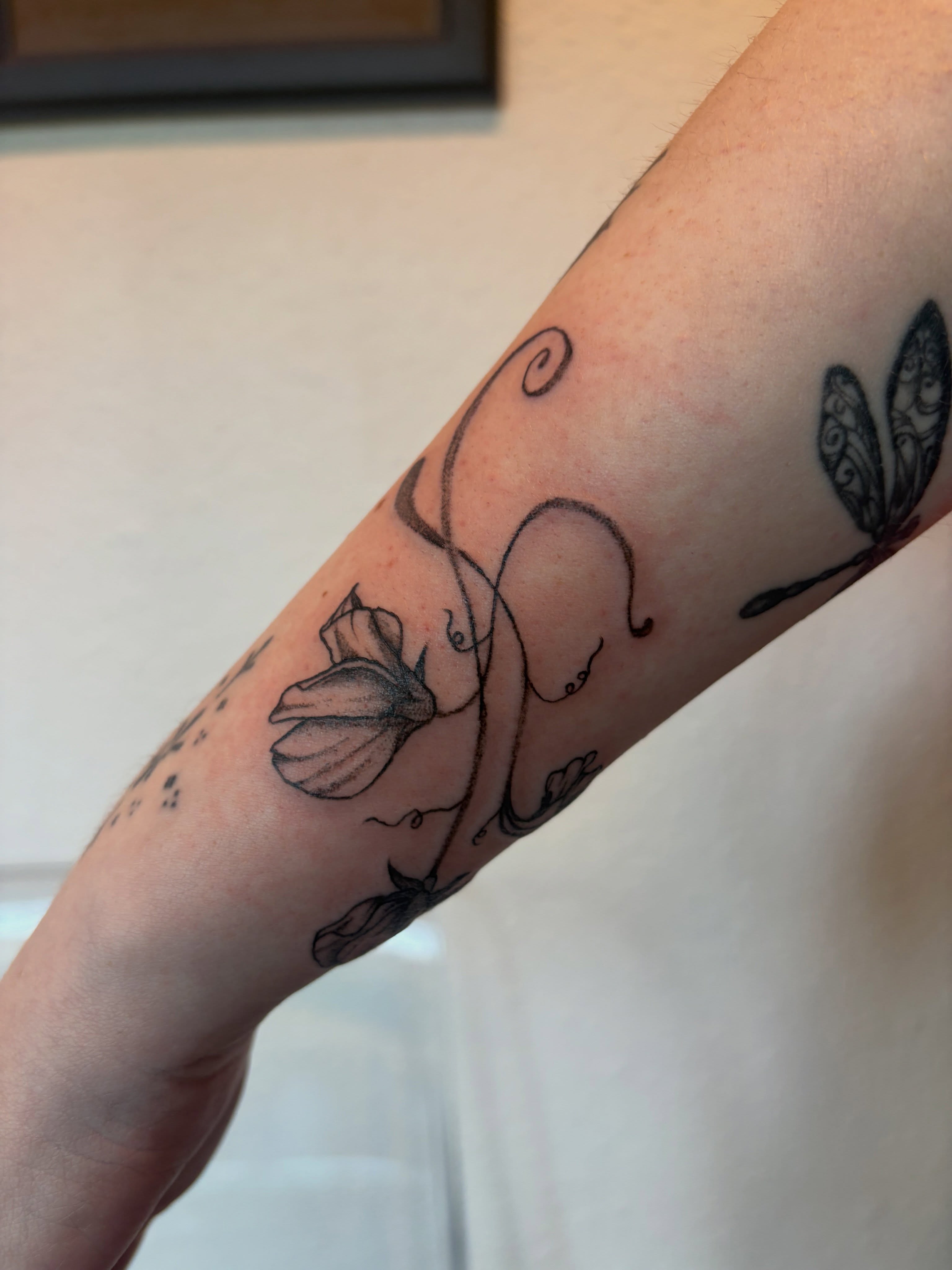 Tattoo by @bobibeanz — black_and_grey