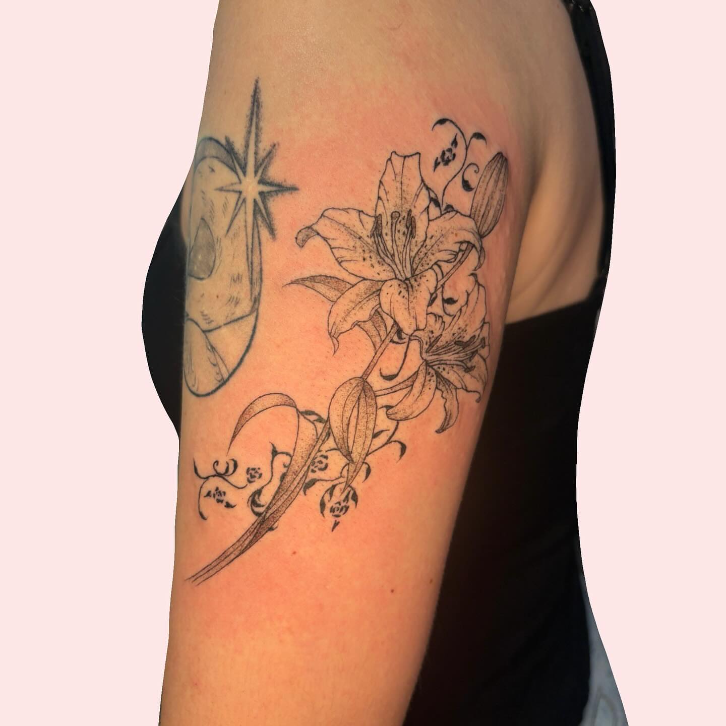 Tattoo by @jo.tattoos47 — black_and_grey