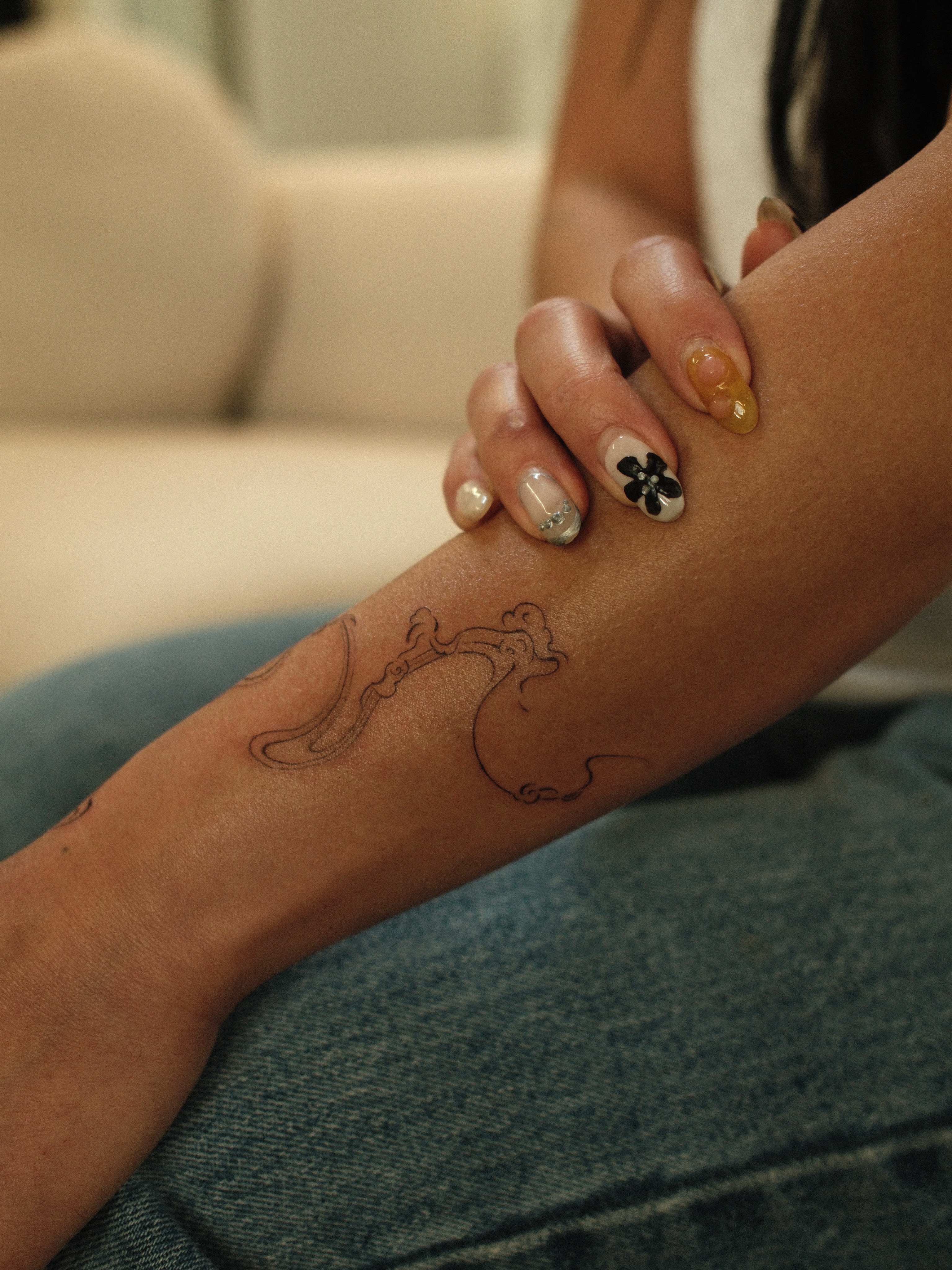 Tattoo by @whoisvtatts — black_and_grey