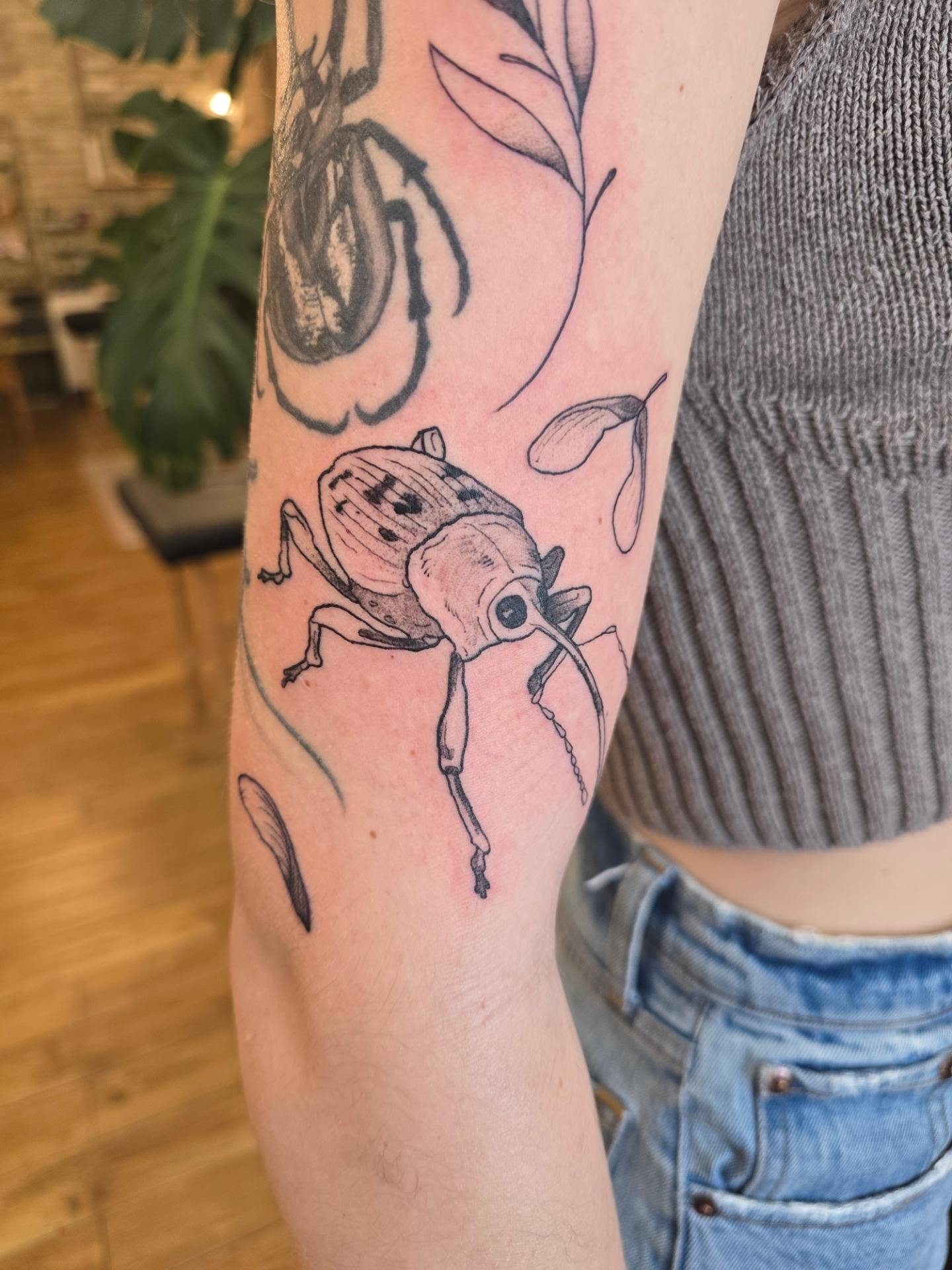 Tattoo by @lorhagarty — black_and_grey