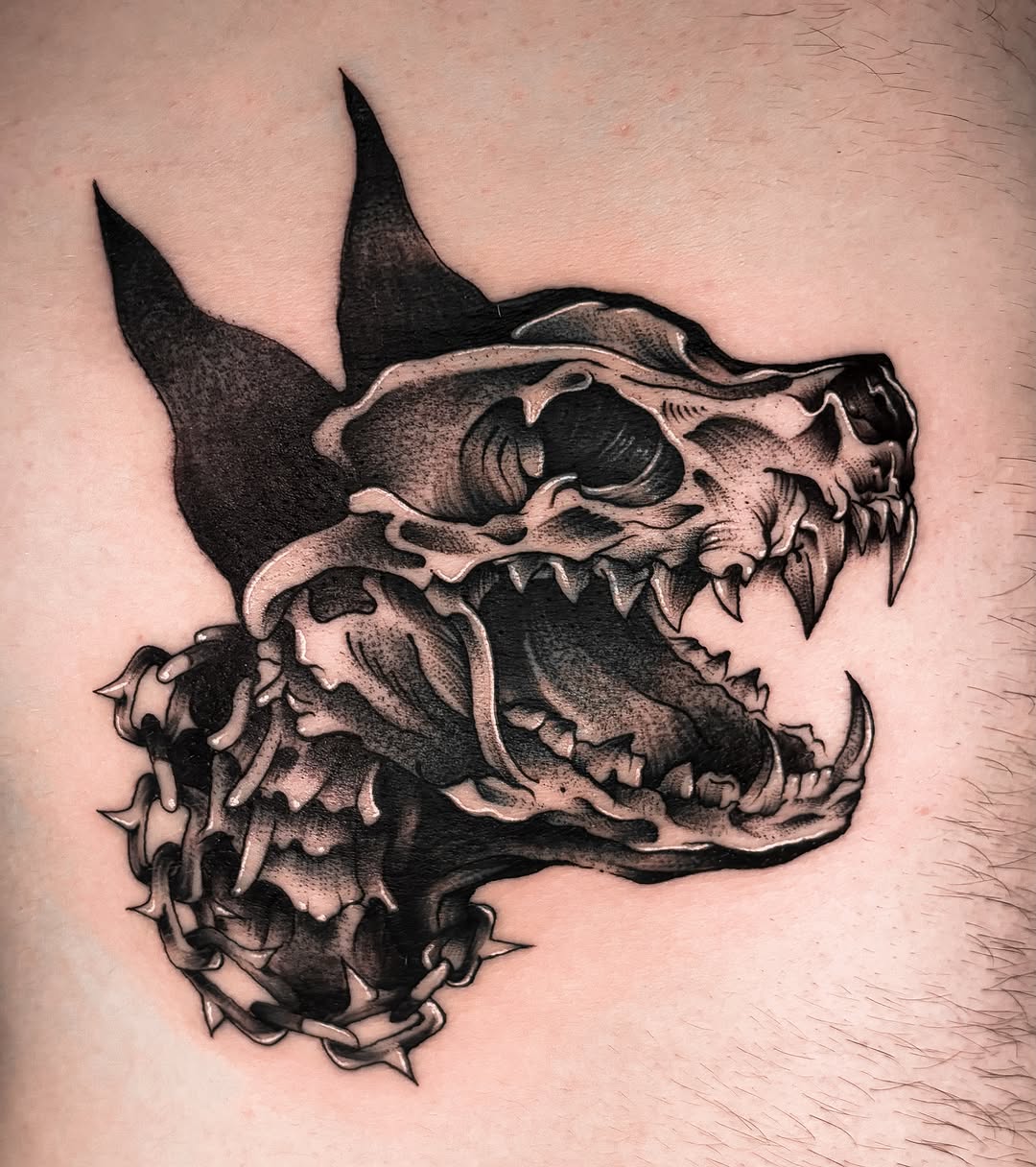 Dog skull with chain realism tattoo on the thigh by ✿ Desiree Gawle ✿