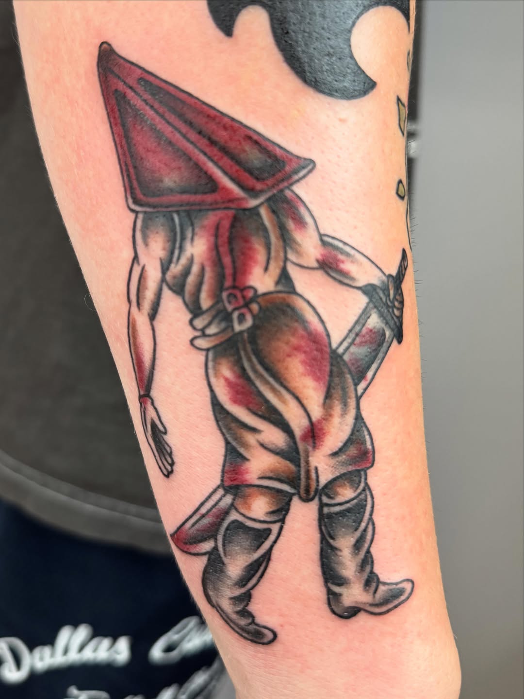 Tattoo by @dieslowtattoo — american_traditional, neo_traditional