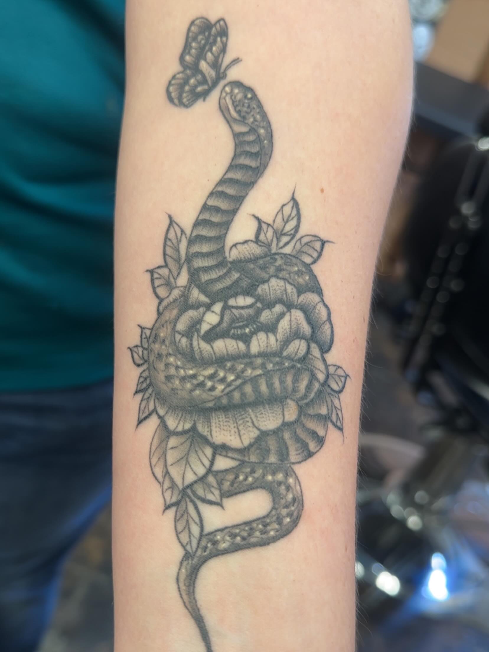 Tattoo by @gaboyzink — black_and_grey