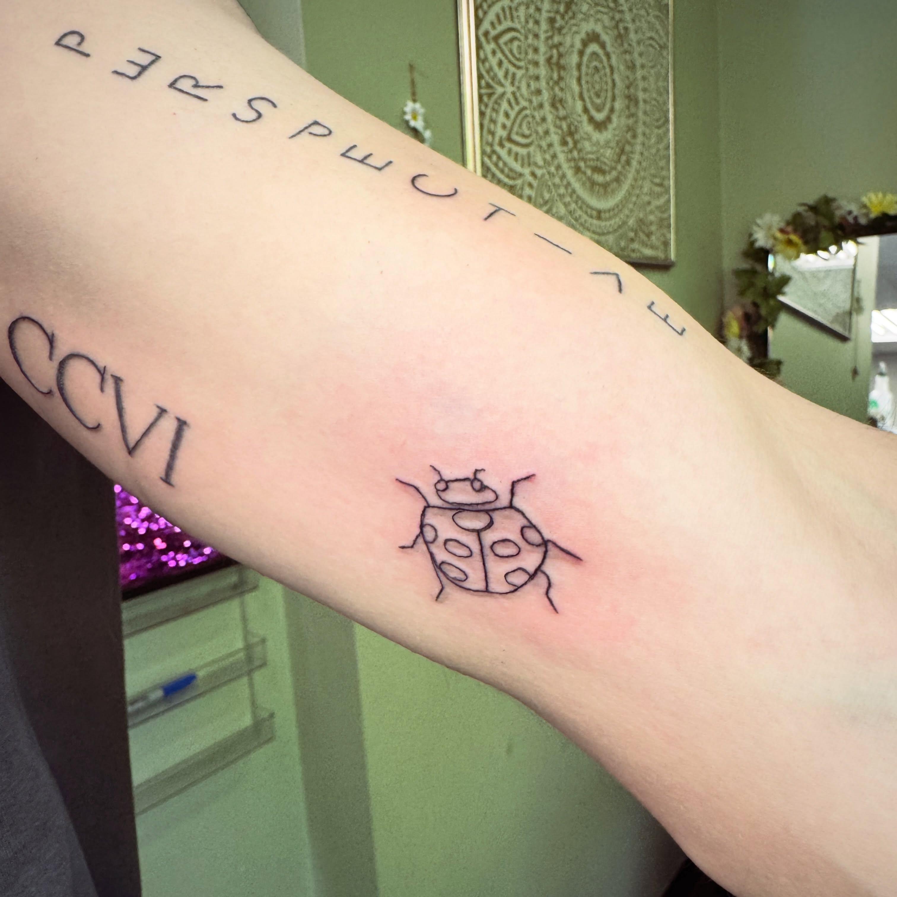 Tattoo by @daizy.ink — minimalist