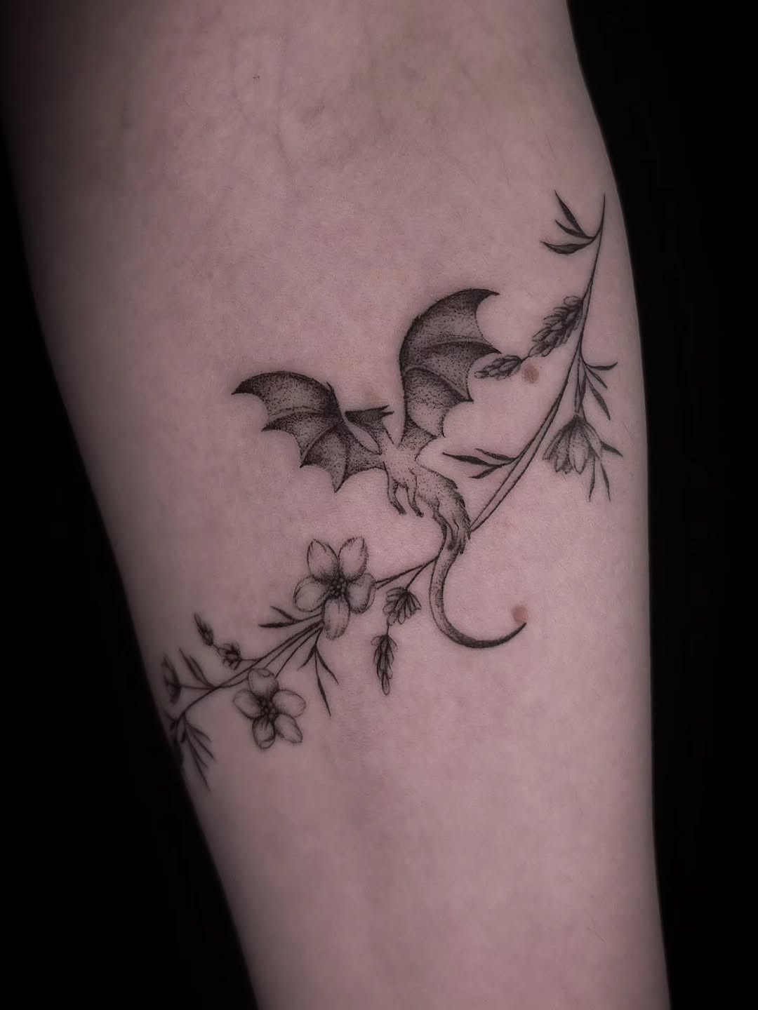 Tattoo by @ink_by_vi_tattoo — fine_line, dotwork