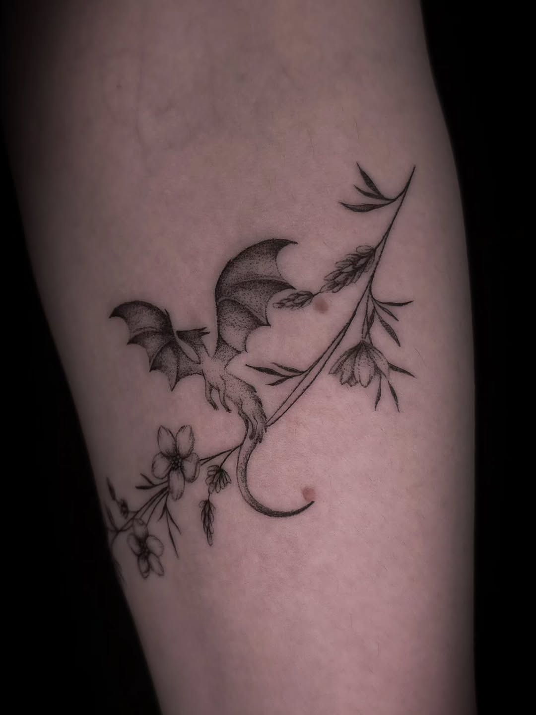 Tattoo by @ink_by_vi_tattoo — fine_line, dotwork