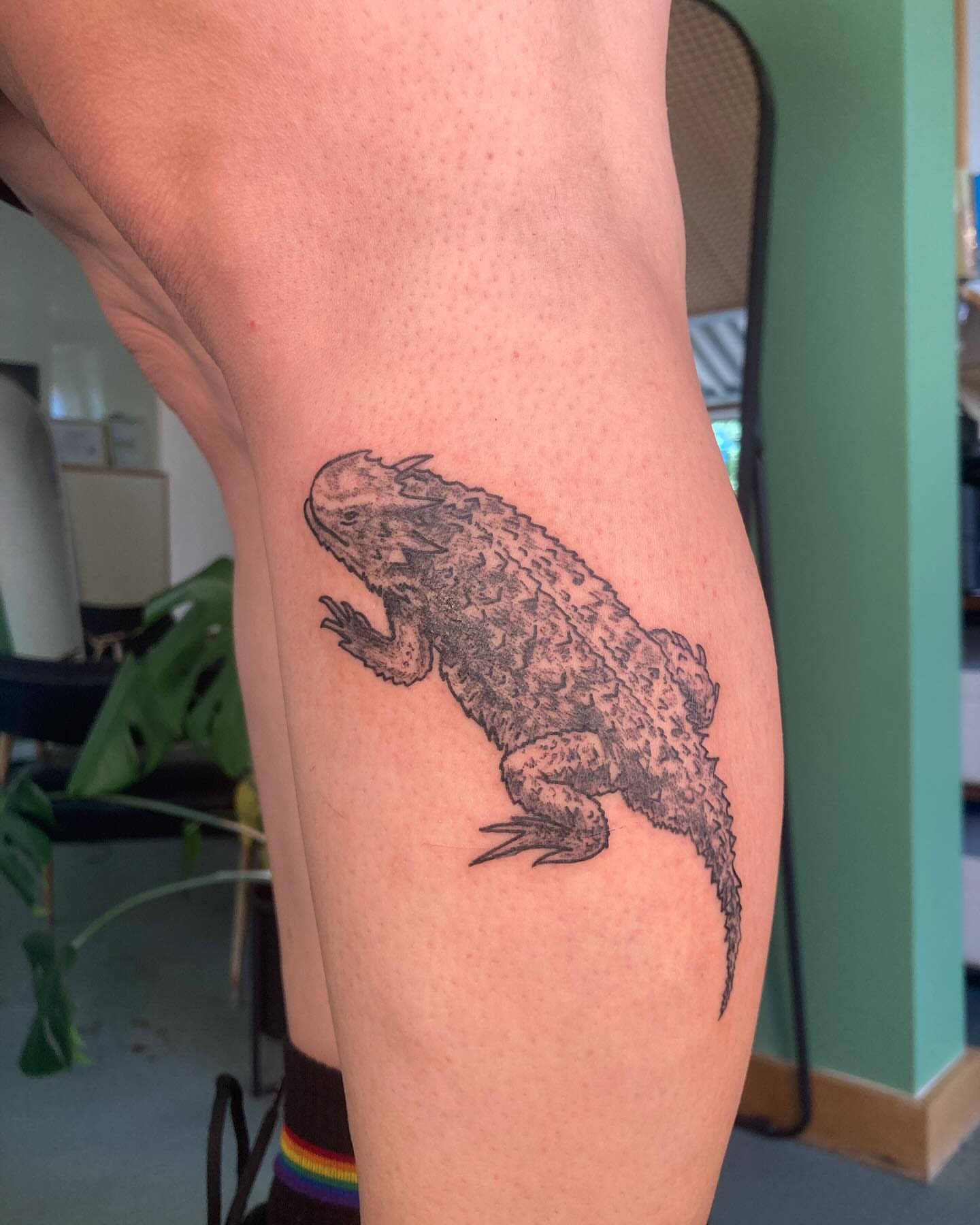 Lizard dotwork tattoo on the thigh by james <3