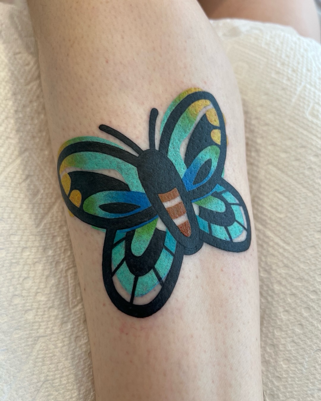 Tattoo by @mbakertattoo โ geometric