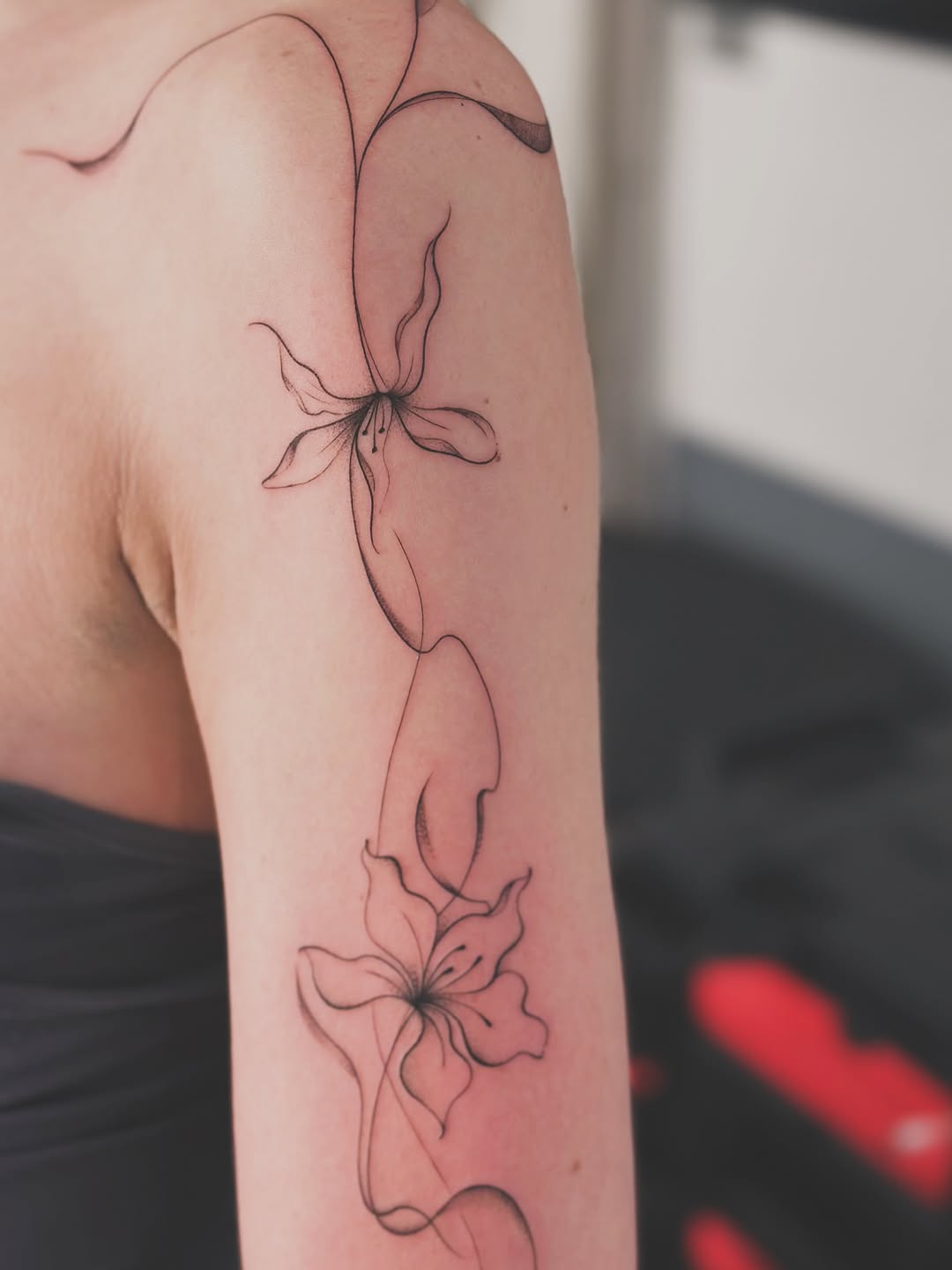 Tattoo by @richardtattooart โ fine_line