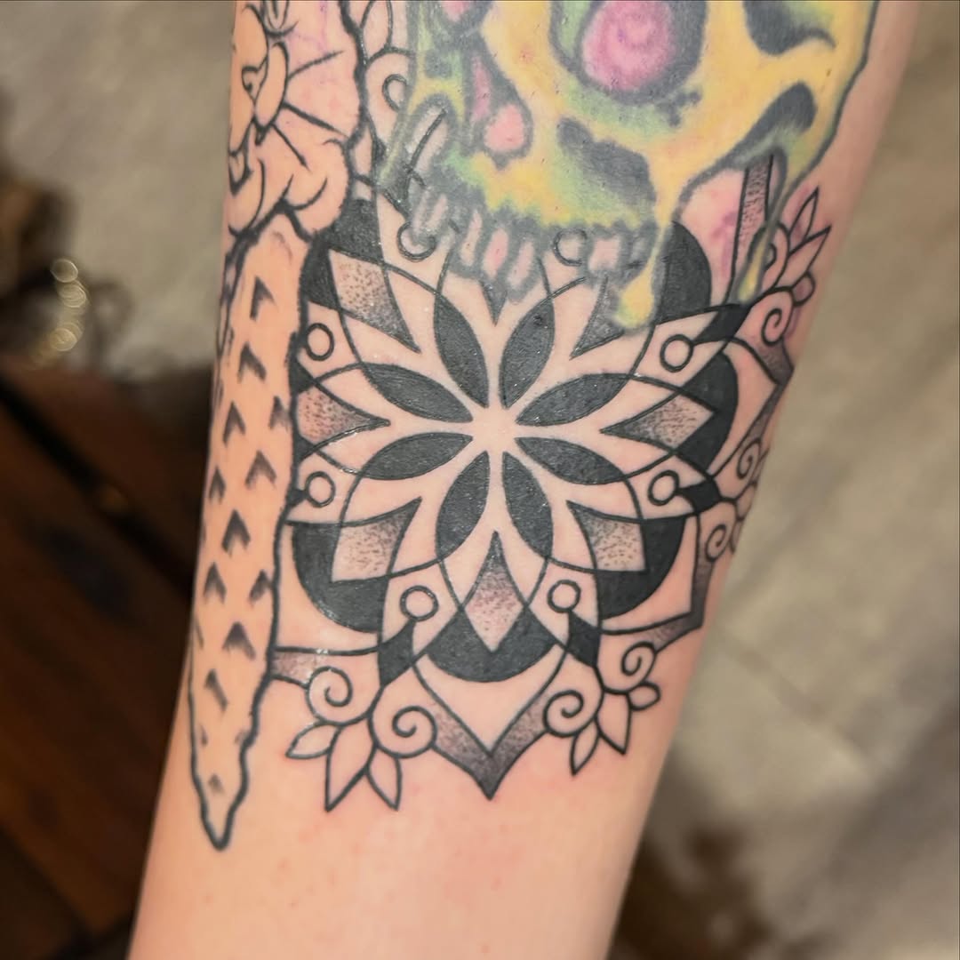 Tattoo by @kittystabz — geometric, dotwork