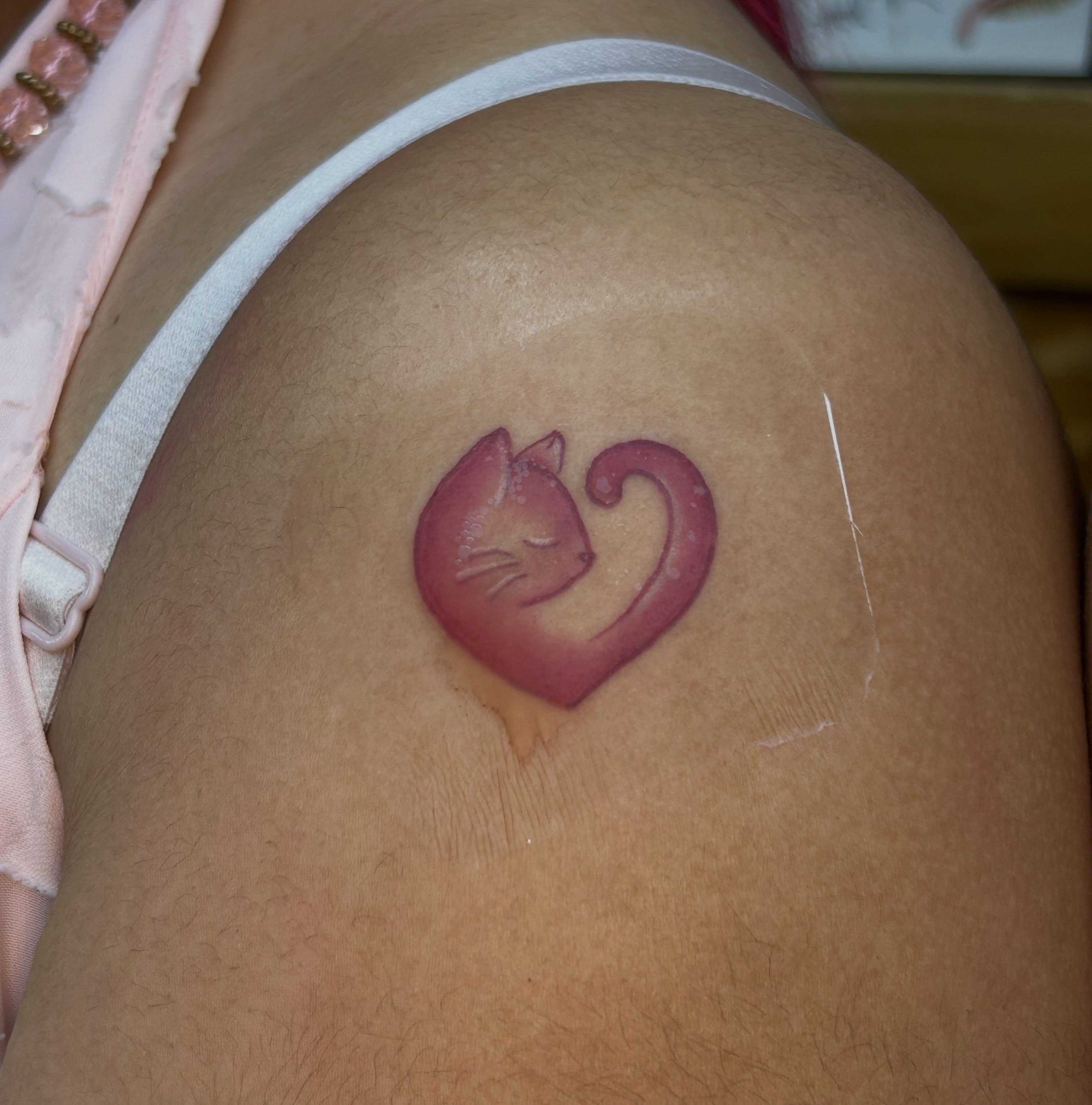 Tattoo by @alifaetattoos β dotwork