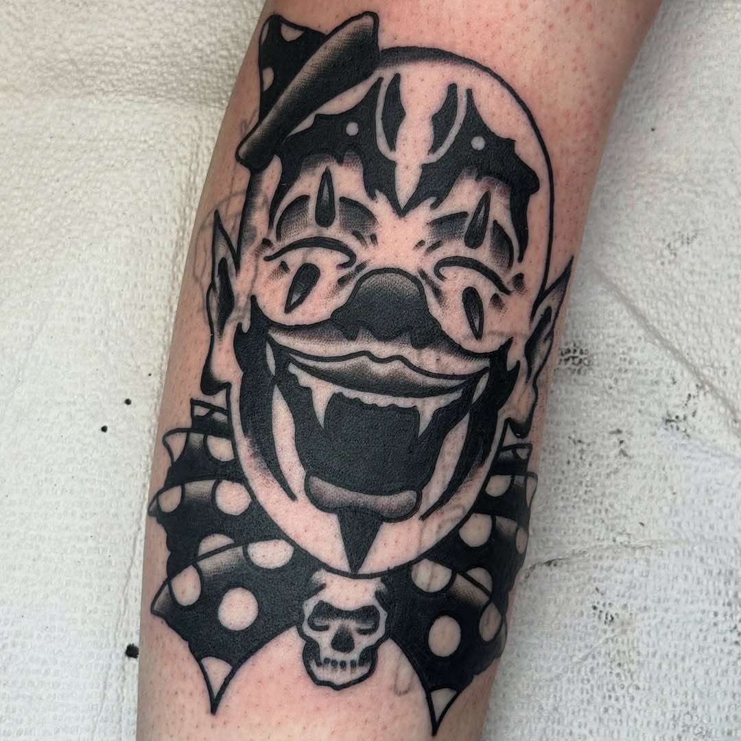 Tattoo by @colbybarrontattoo — american_traditional