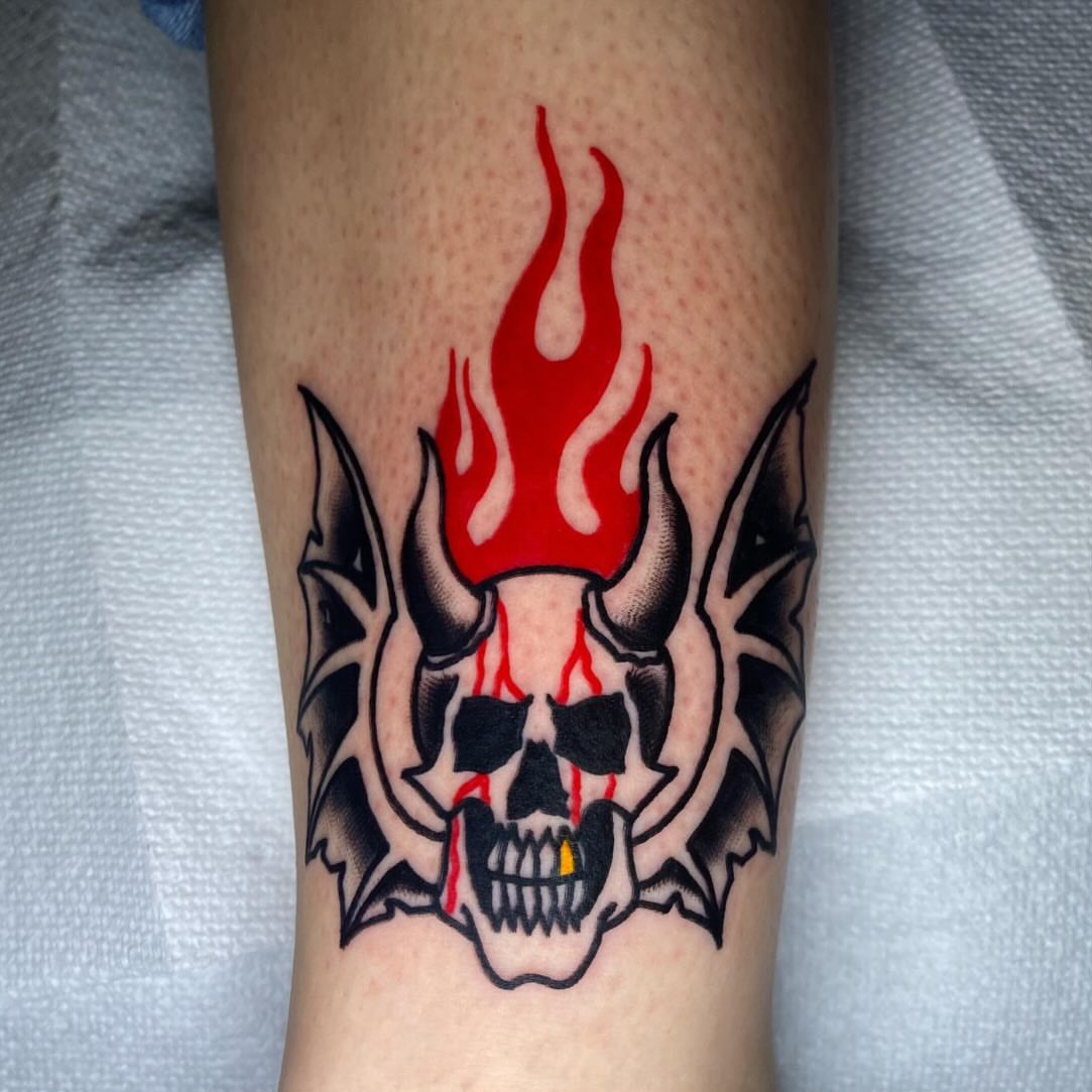 Tattoo by @gunnar_tatts — american_traditional