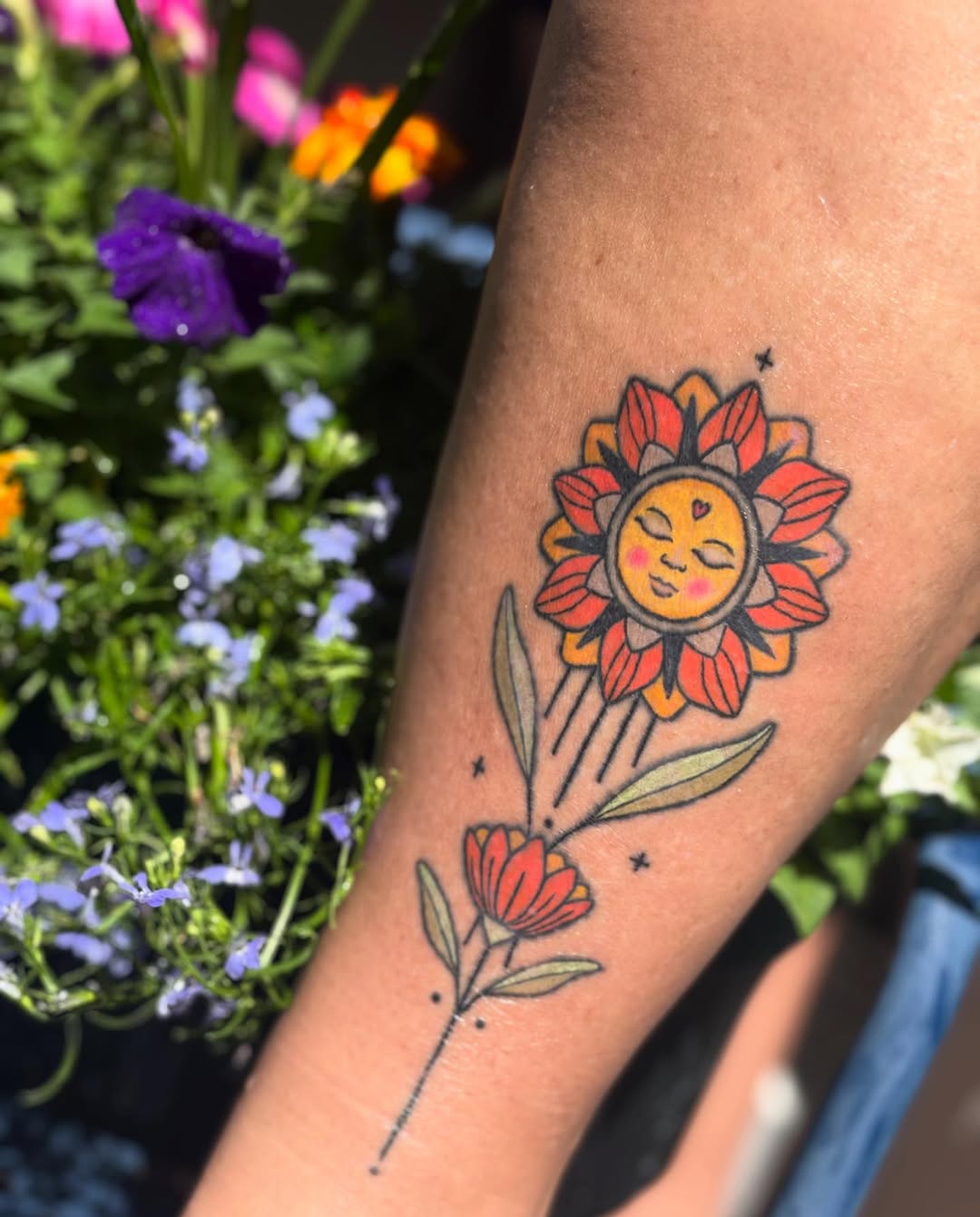 Tattoo by @destinyrosetattoos โ neo_traditional