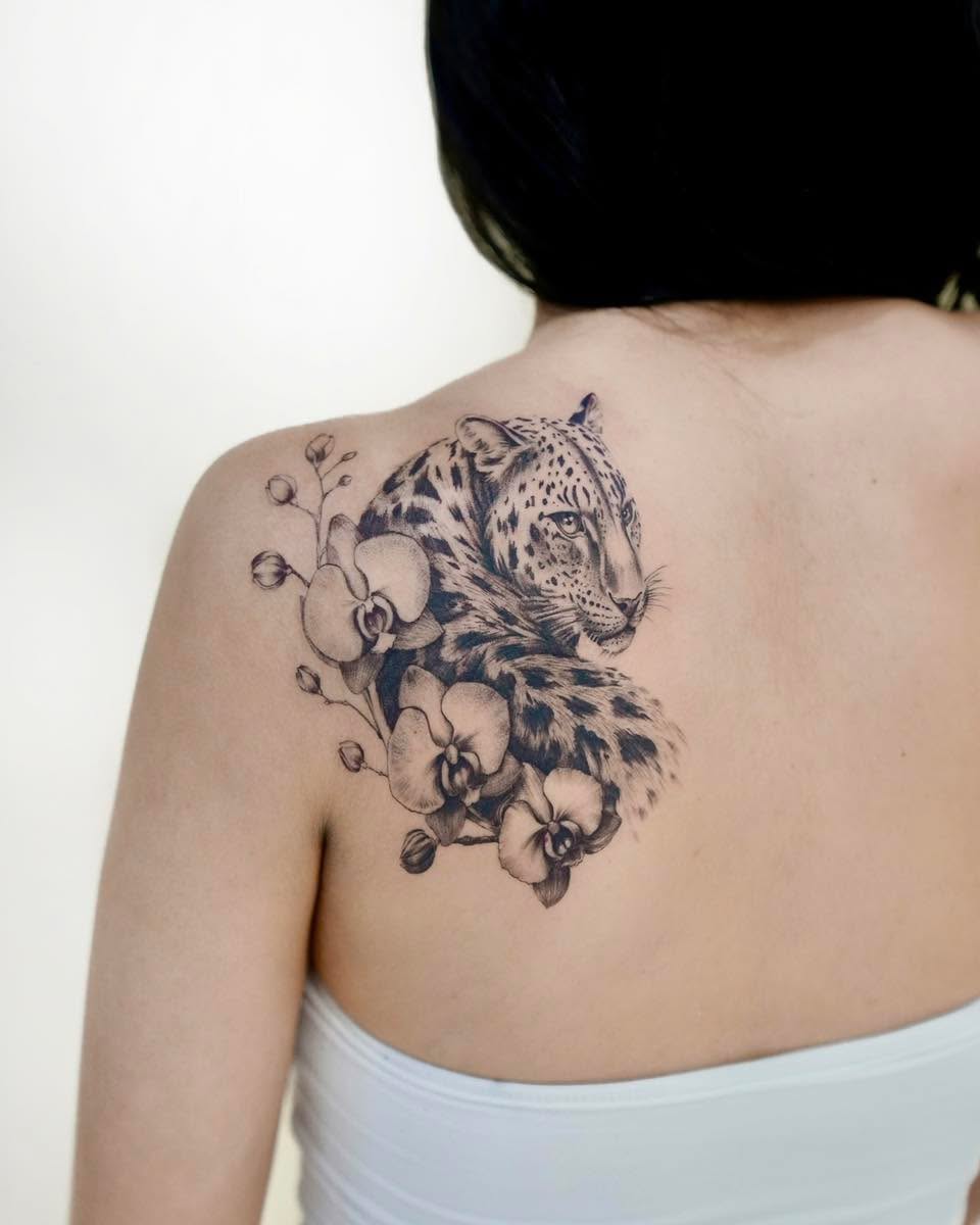 Tattoo by H e l e n🪼, Orange, California