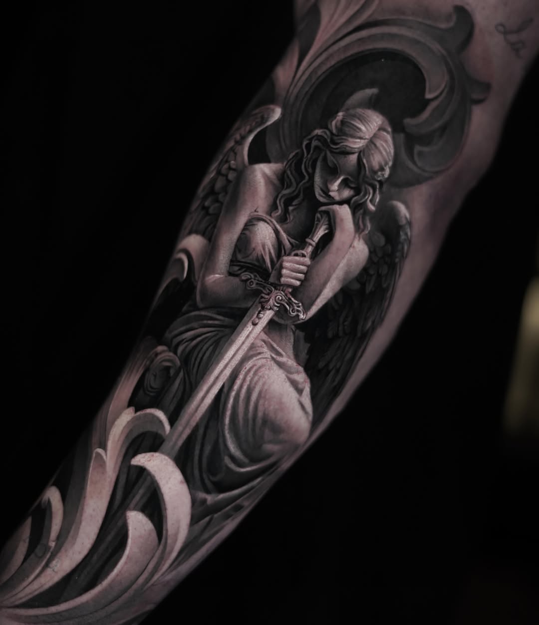 Tattoo by @saranieto_ — realism, black_and_grey
