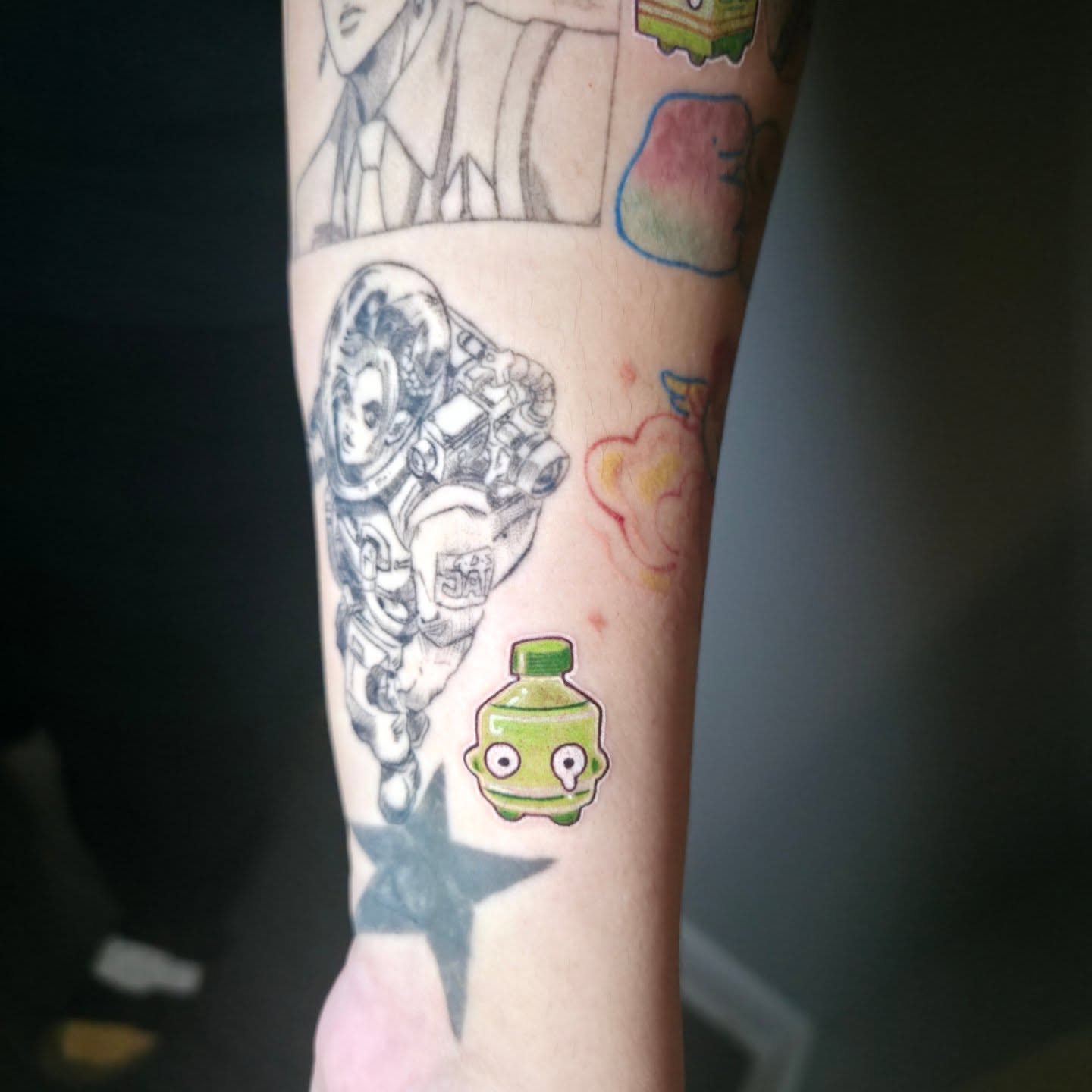 Tattoo by @narliehoodman — dotwork