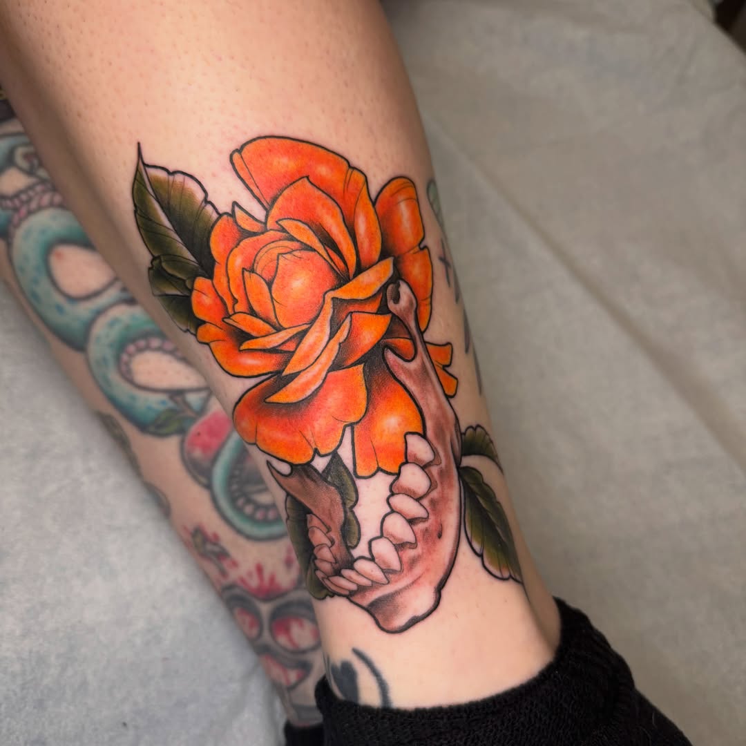 Tattoo by @todoroshetattoos โ american_traditional